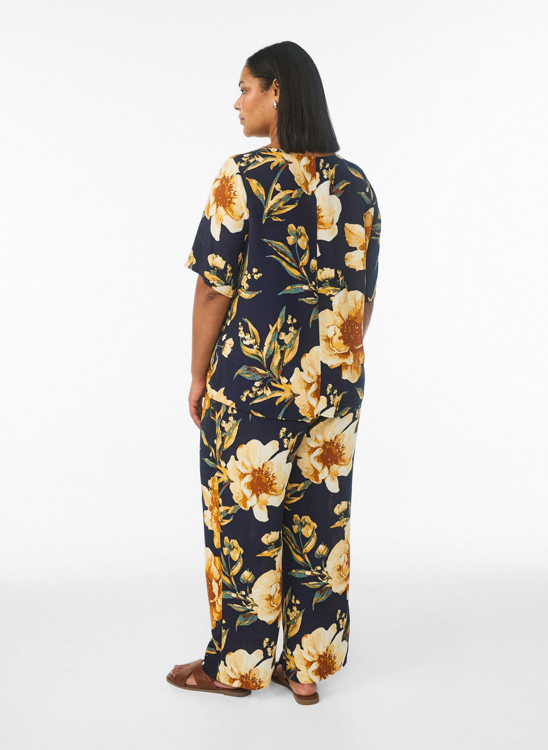 Zizzi Losse viscose broek met print, Blauw, Model image number 1