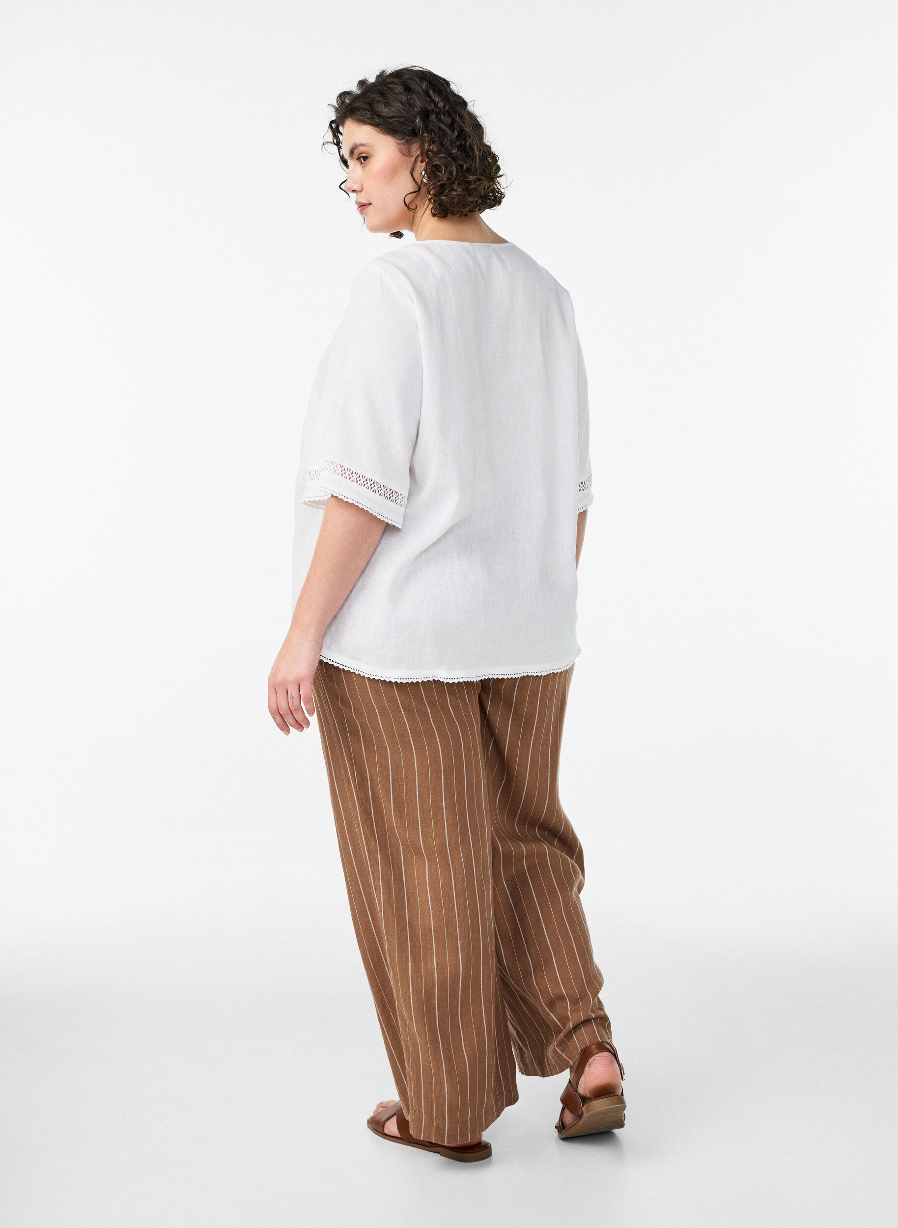 Zizzi Wijde linnen en viscose broek, Bruin, Model image number 1