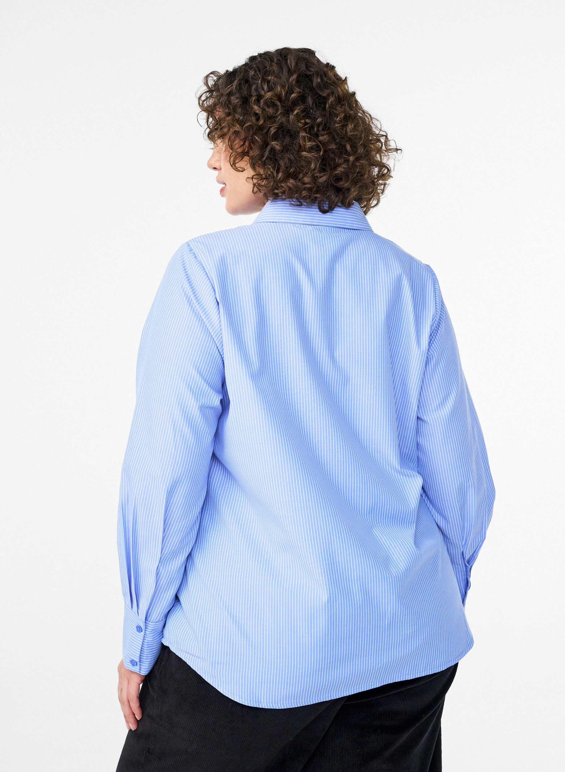 Zizzi Blouse met strepen en studs, Blauw, Model image number 2