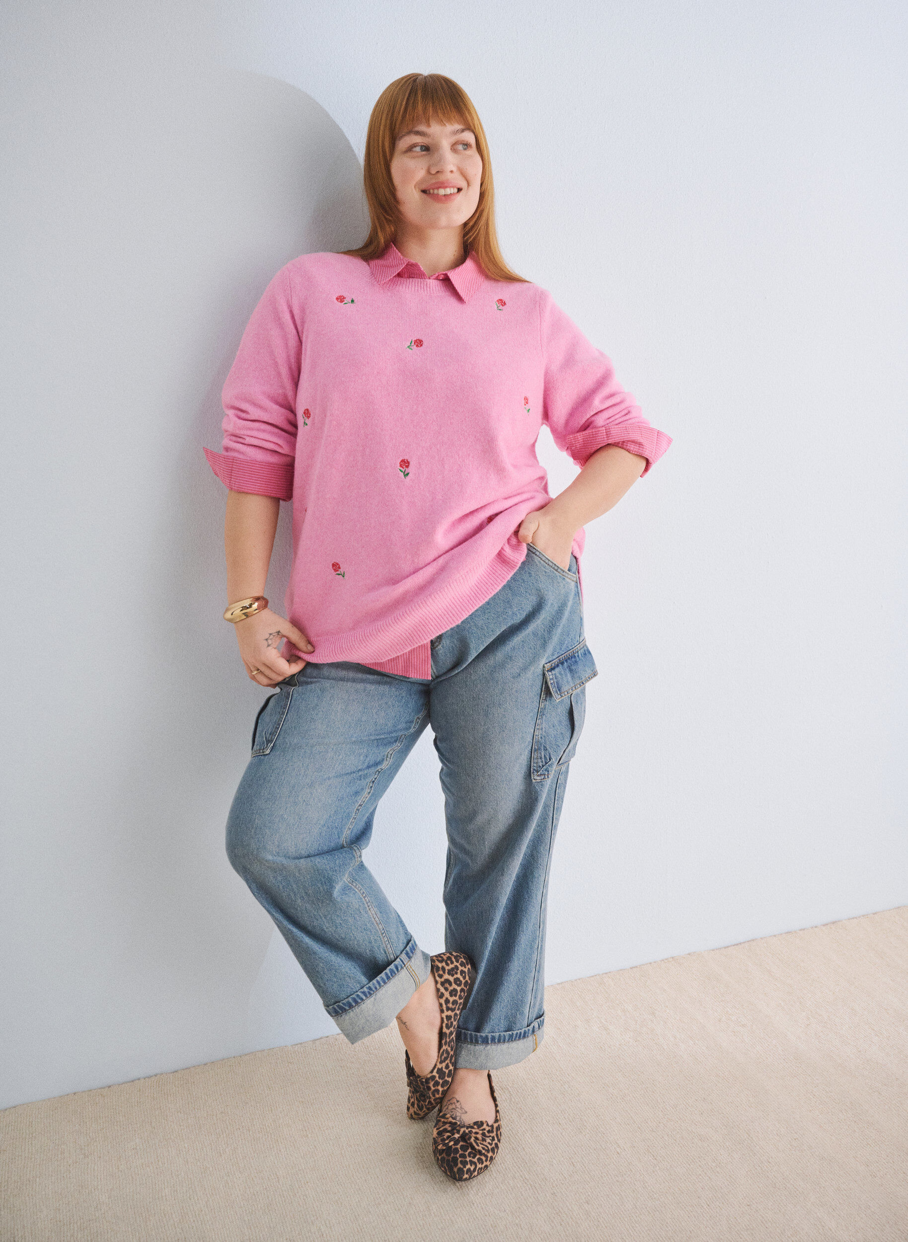 Zizzi Loszittende jeans met cargozakken, Light blue, Image image number 0