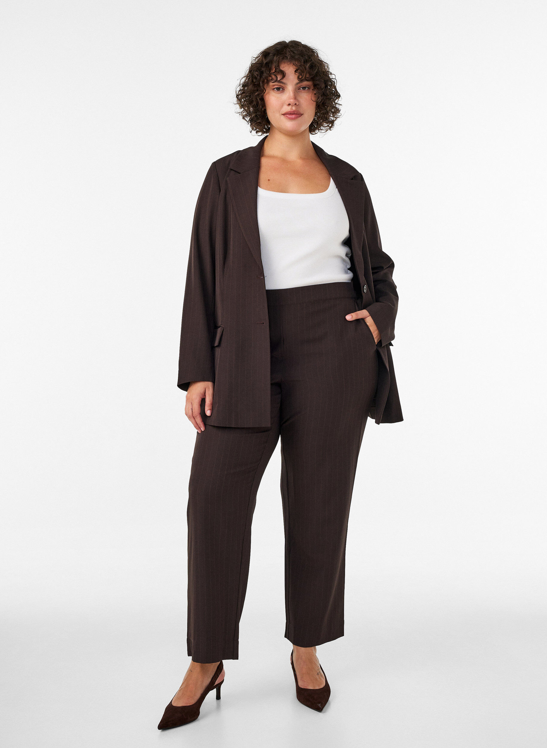 ZizziLosse broek met zakken, Bruin, Model image number 0