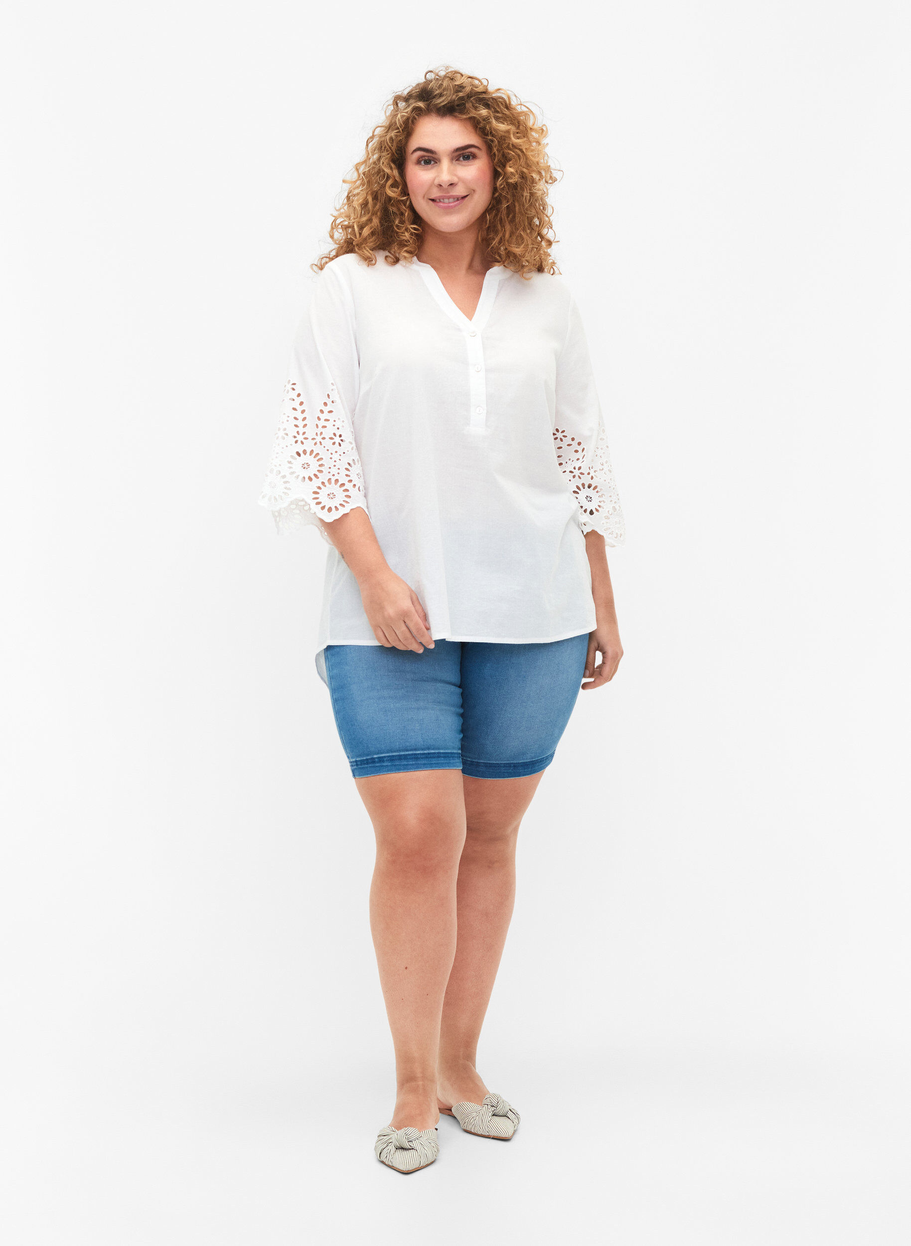Zizzi Overhemdblouse met broderie anglaise en 3/4 mouwen, Bright White, Model image number 2