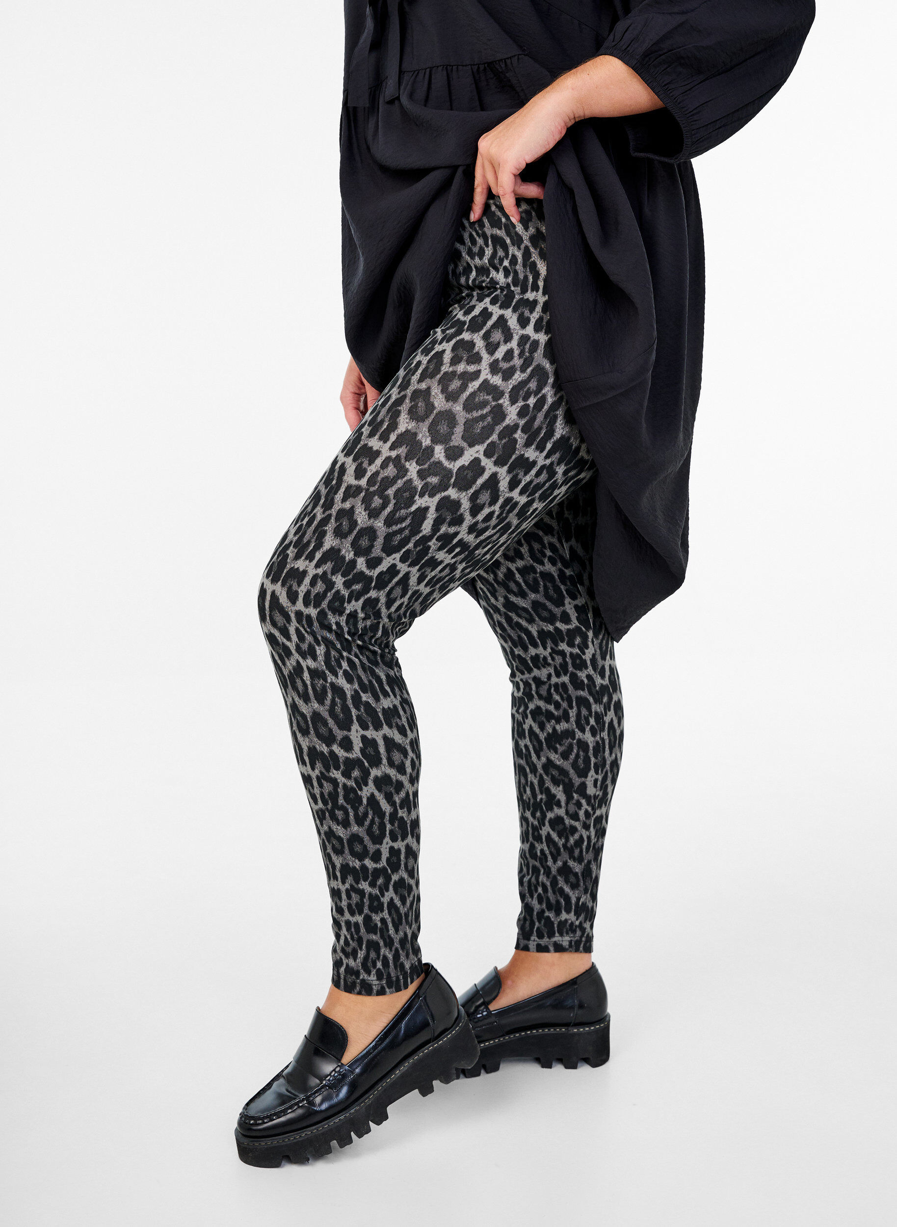 Zizzi Viscose leggings met zebraprint, Grijs, Model image number 0