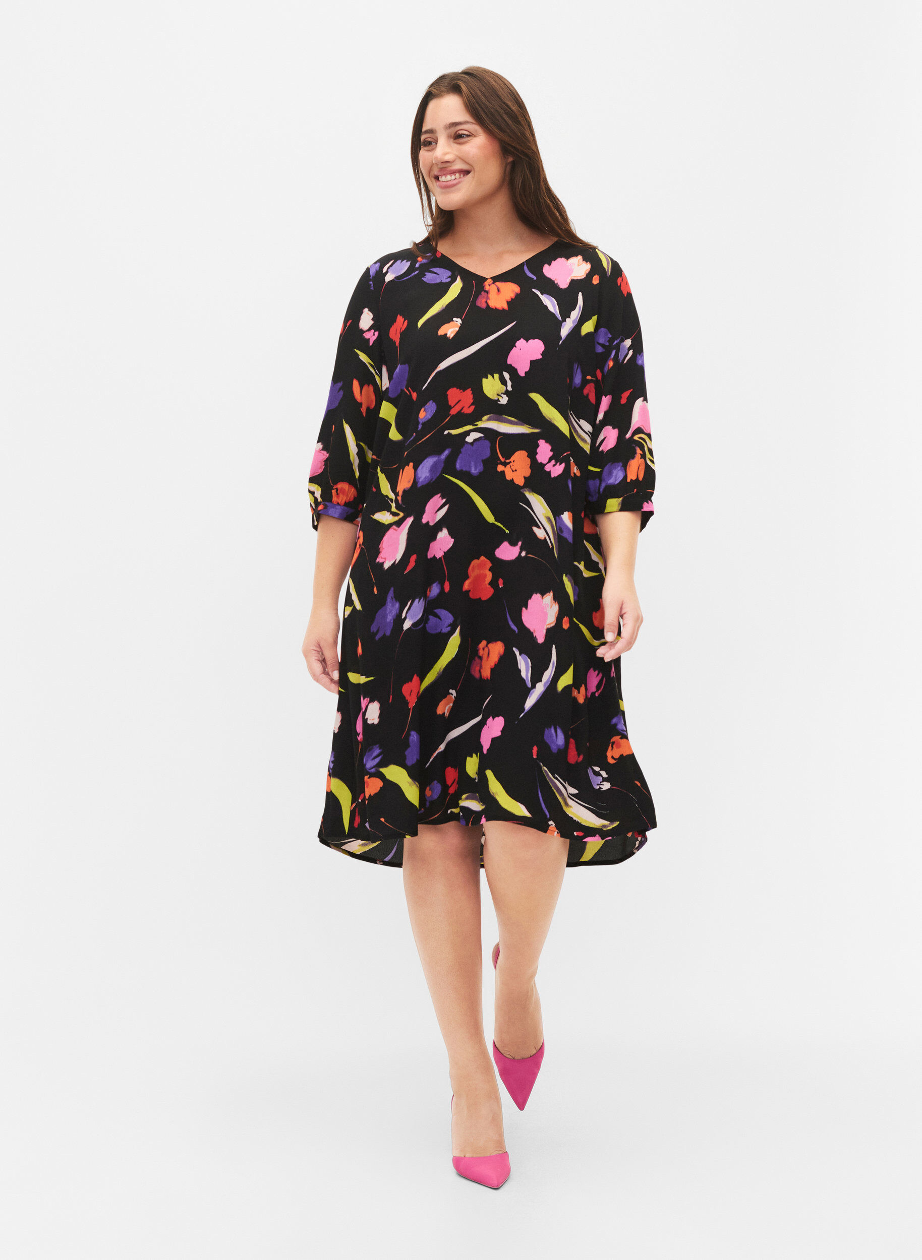 Zizzi Viscose jurk met print en 3/4 mouwen, Faded Tulip AOP, Model image number 2