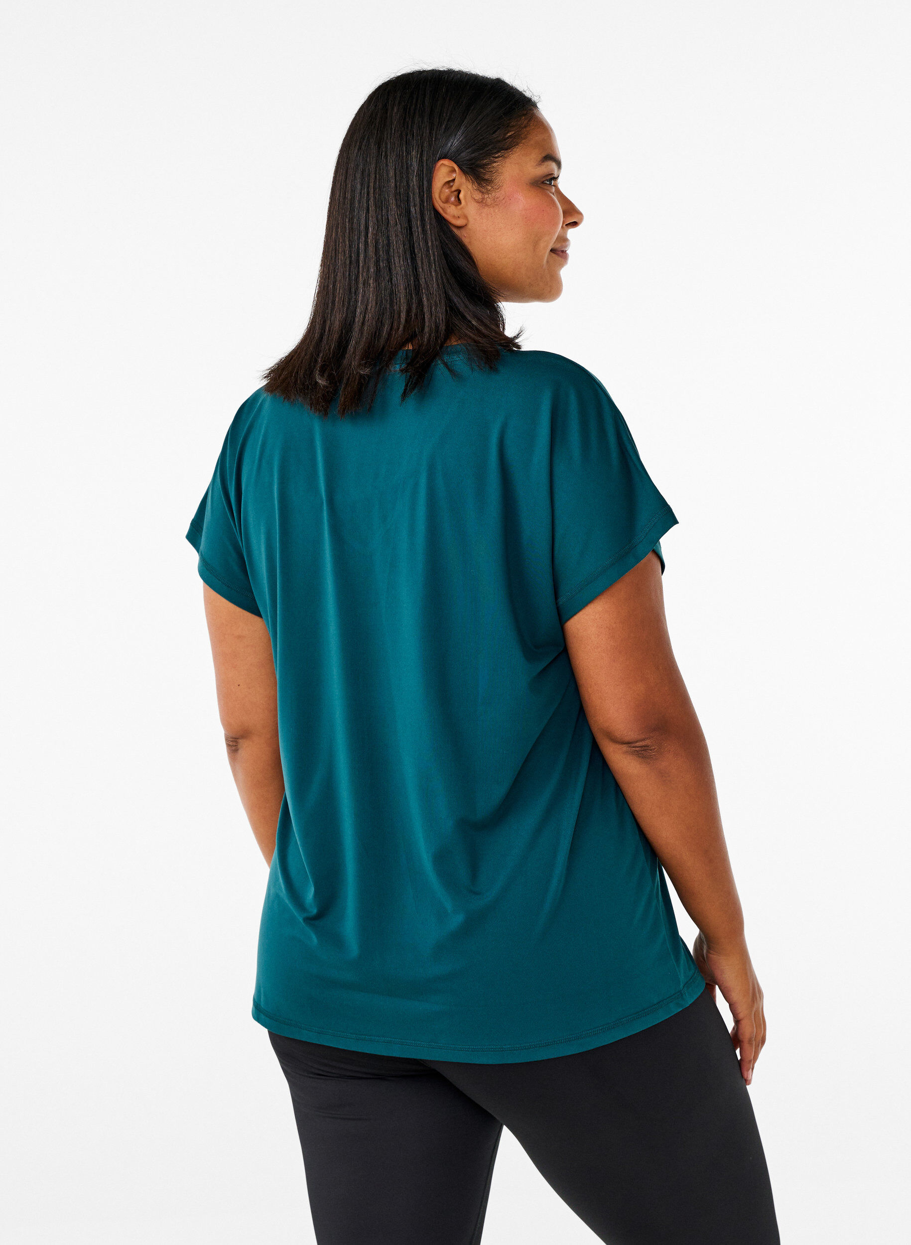 Zizzi Losse trainingsshirt met v-hals, Groen, Model image number 2