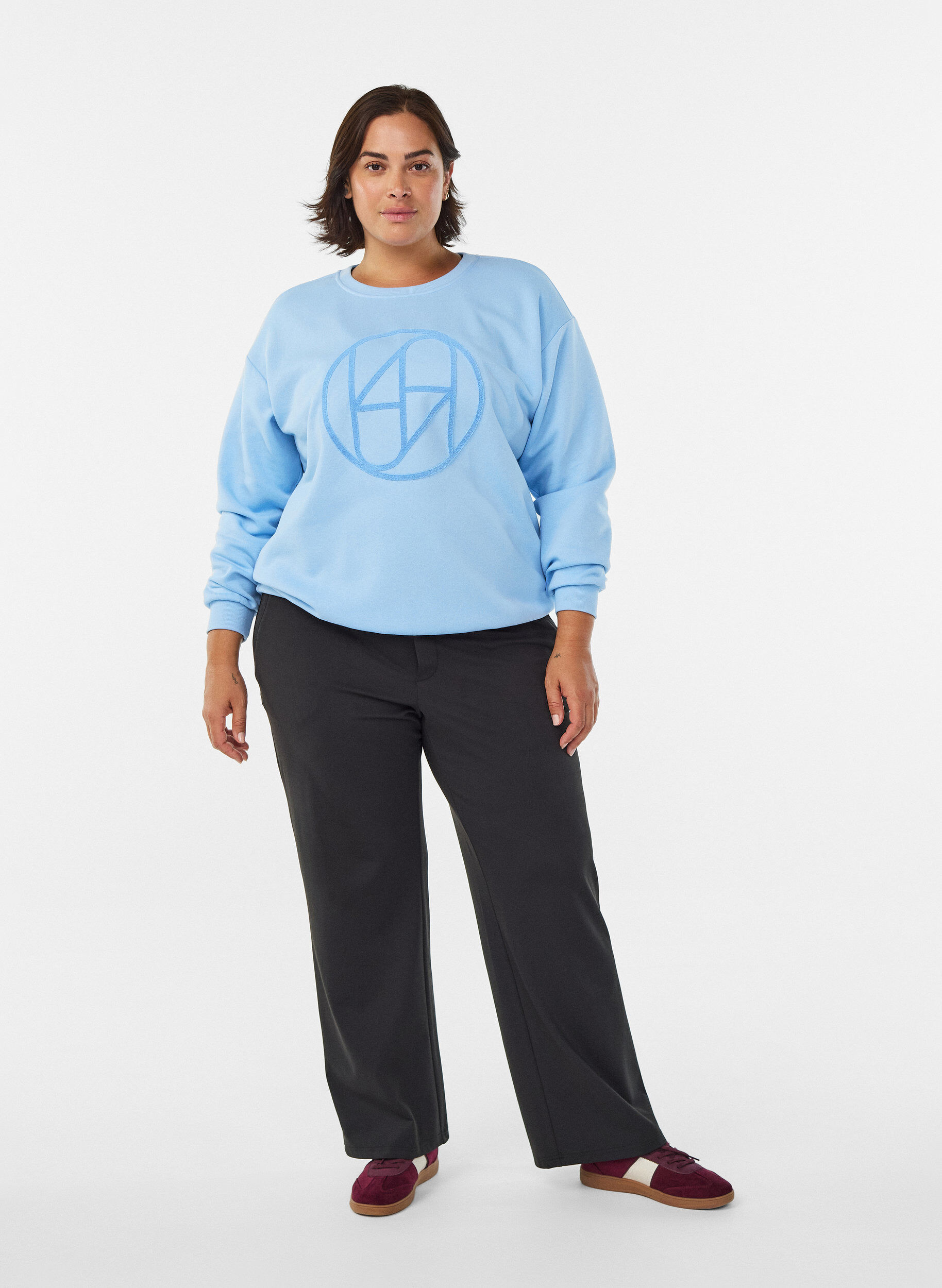 Zizzi Sweatshirt met badstof logo, Blauw, Model image number 1
