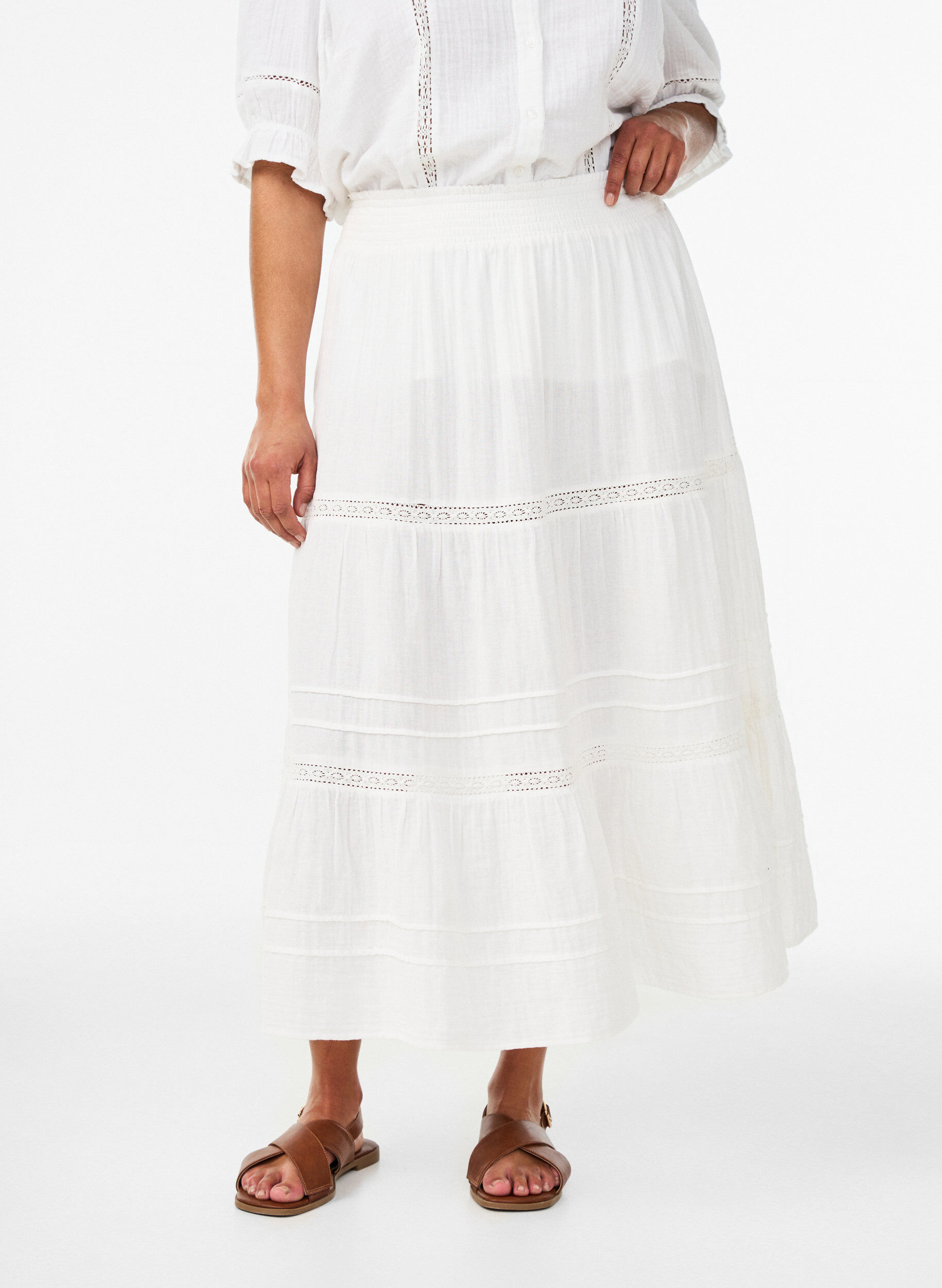 ZizziA-line midi skirt in cotton muslin with crochet band, Wit, Model image number 2