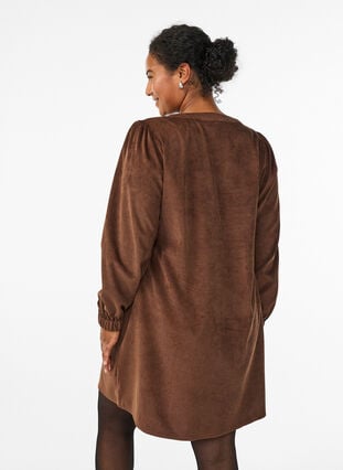 Herfst Winter vrouwen Jurk Knop V-hals Gebreide Party Lange Mouw Witte Lange Jurk Bodycon Casual Elegante Dames Jurken Harajuku kopen vanaf een prijs van 18 Herfst Winter vrouwen Jurk Knop V-hals Gebreide Party Lange Mouw Witte Lange Jurk Bodycon Casual Elegante Dames Jurken Harajuku kopen vanaf een prijs van 18