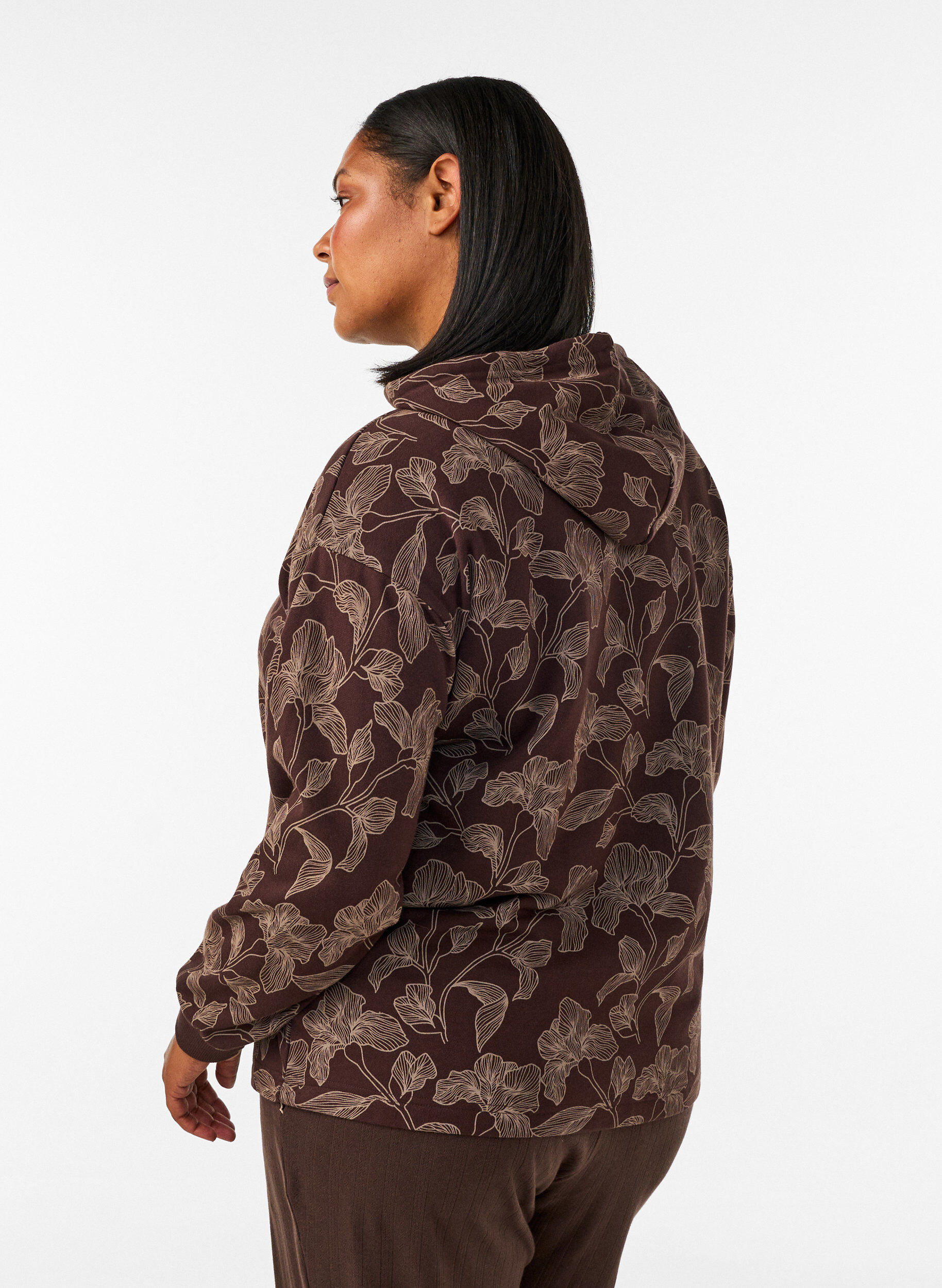 ZizziHoodie met all-overprint, Bruin, Model image number 2