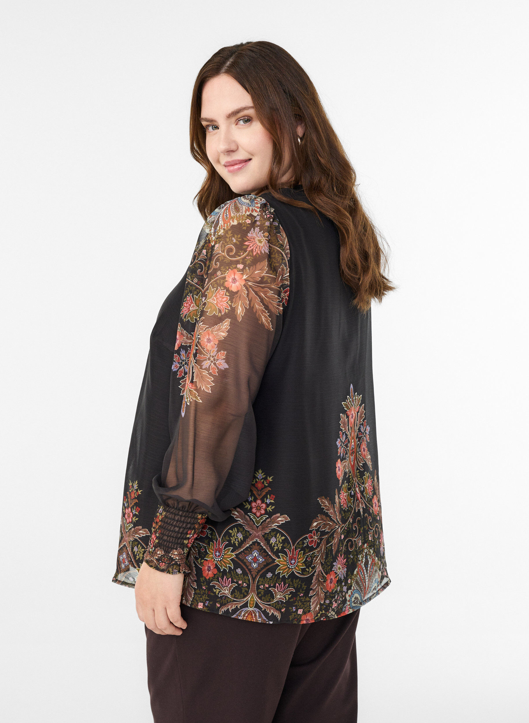 Zizzi Blouse met paisleyprint en doorschijnende mouwen, Zwart, Model image number 2