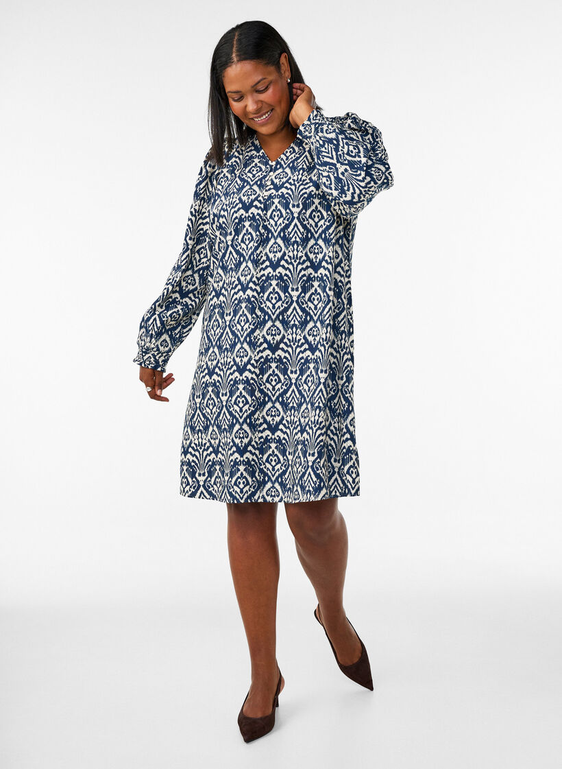 Jurk van viscose met patroon en lange mouwen, Blauw, Model image number 1