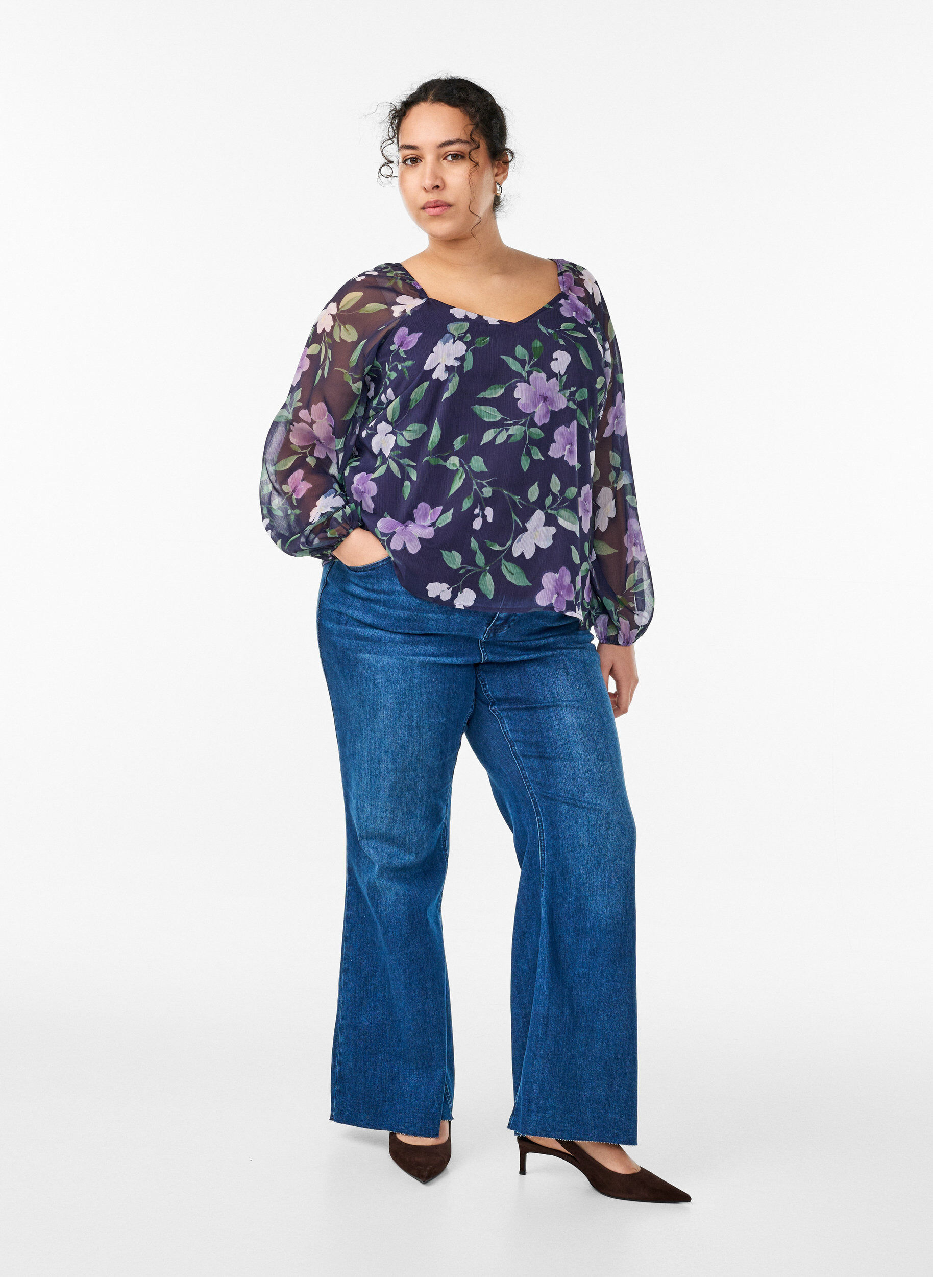 Zizzi Chiffon blouse met bloemenprint en lange mouwen, Blauw, Model image number 1