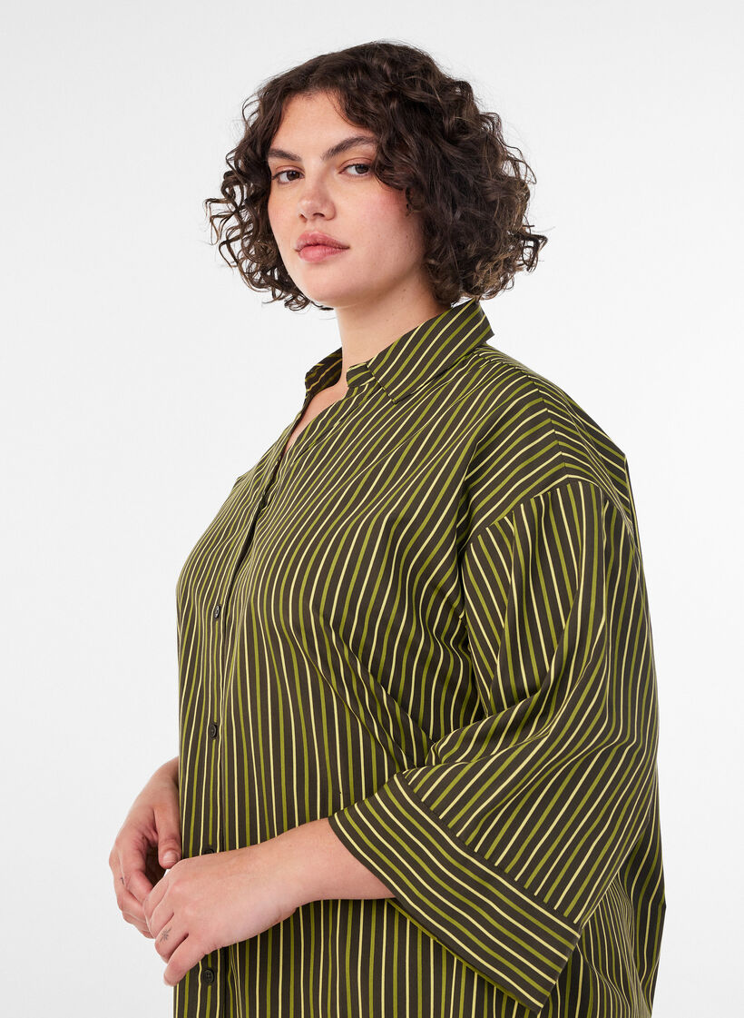 Losse gestreepte shirt met 3/4 mouwen, Groen, Model