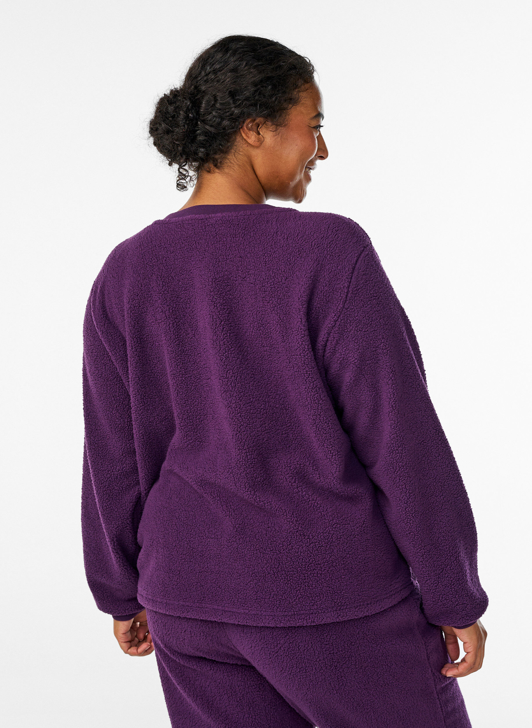 Zizzi Zachte teddyfleece trui, Paars, Model image number 2