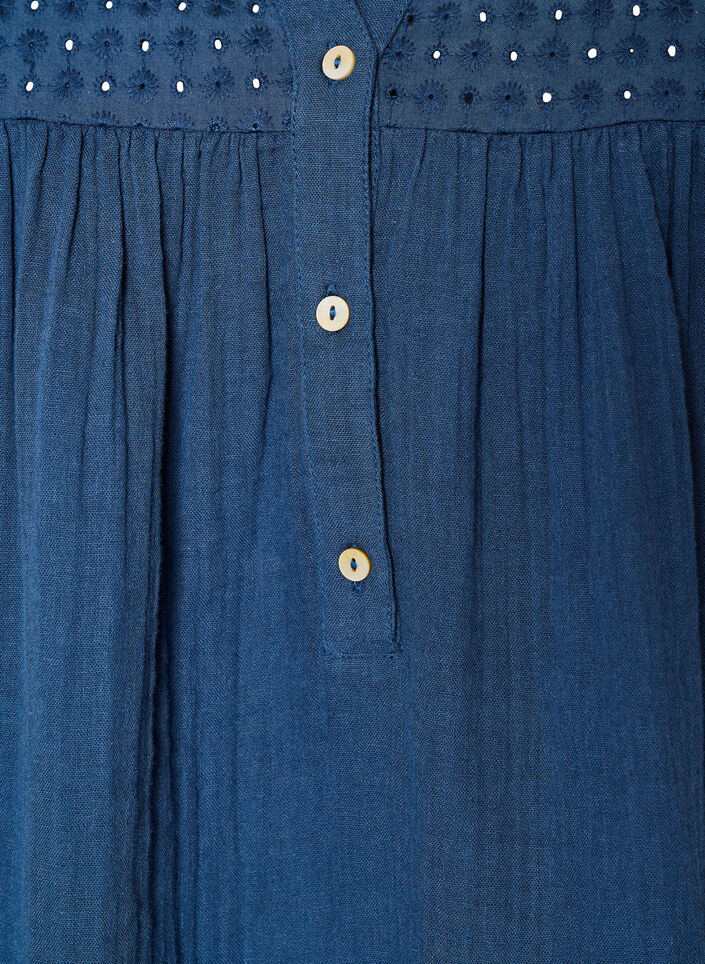 Blouse in katoenen mousseline met broderie anglaise, Blauw, Packshot image number 2
