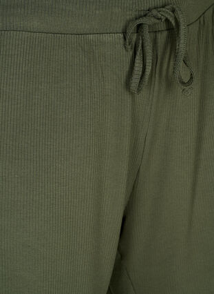 Losvallende korte broek van viscose met ribbels, Thyme, Packshot image number 2