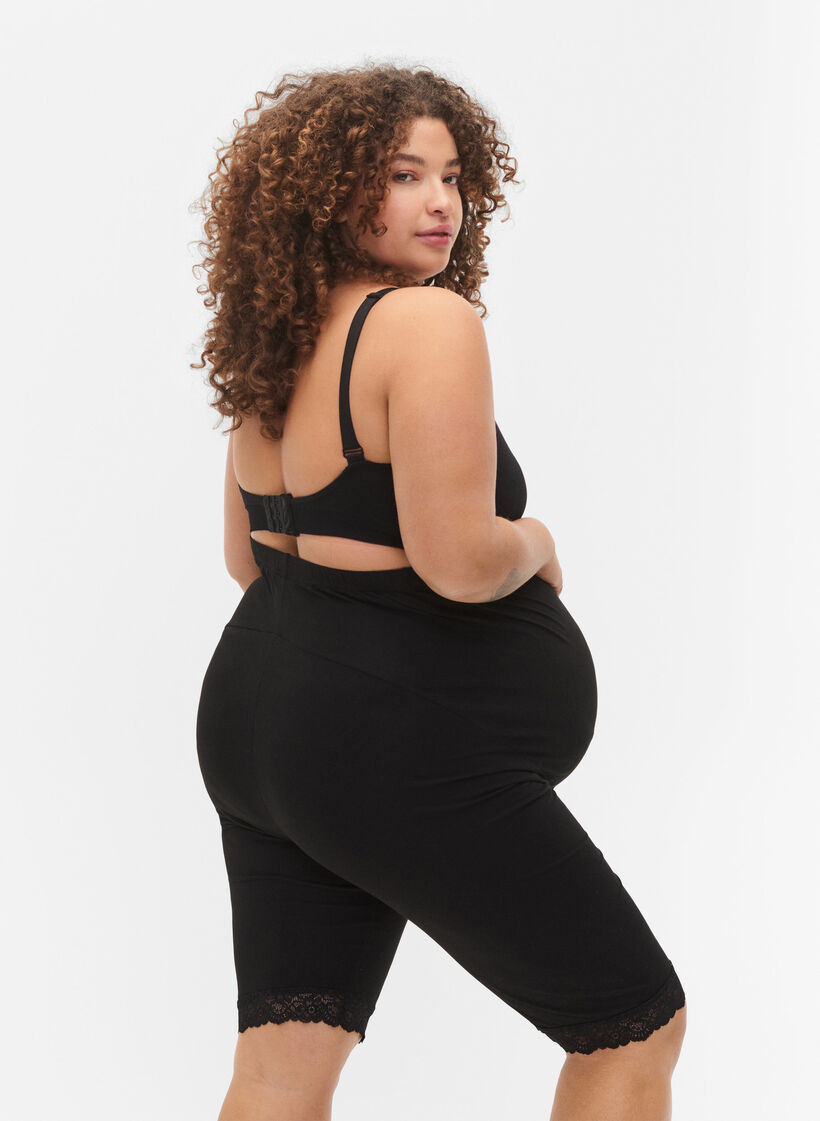 Zwangerschapsfietsbroek met kanten randje, Black, Model image number 1