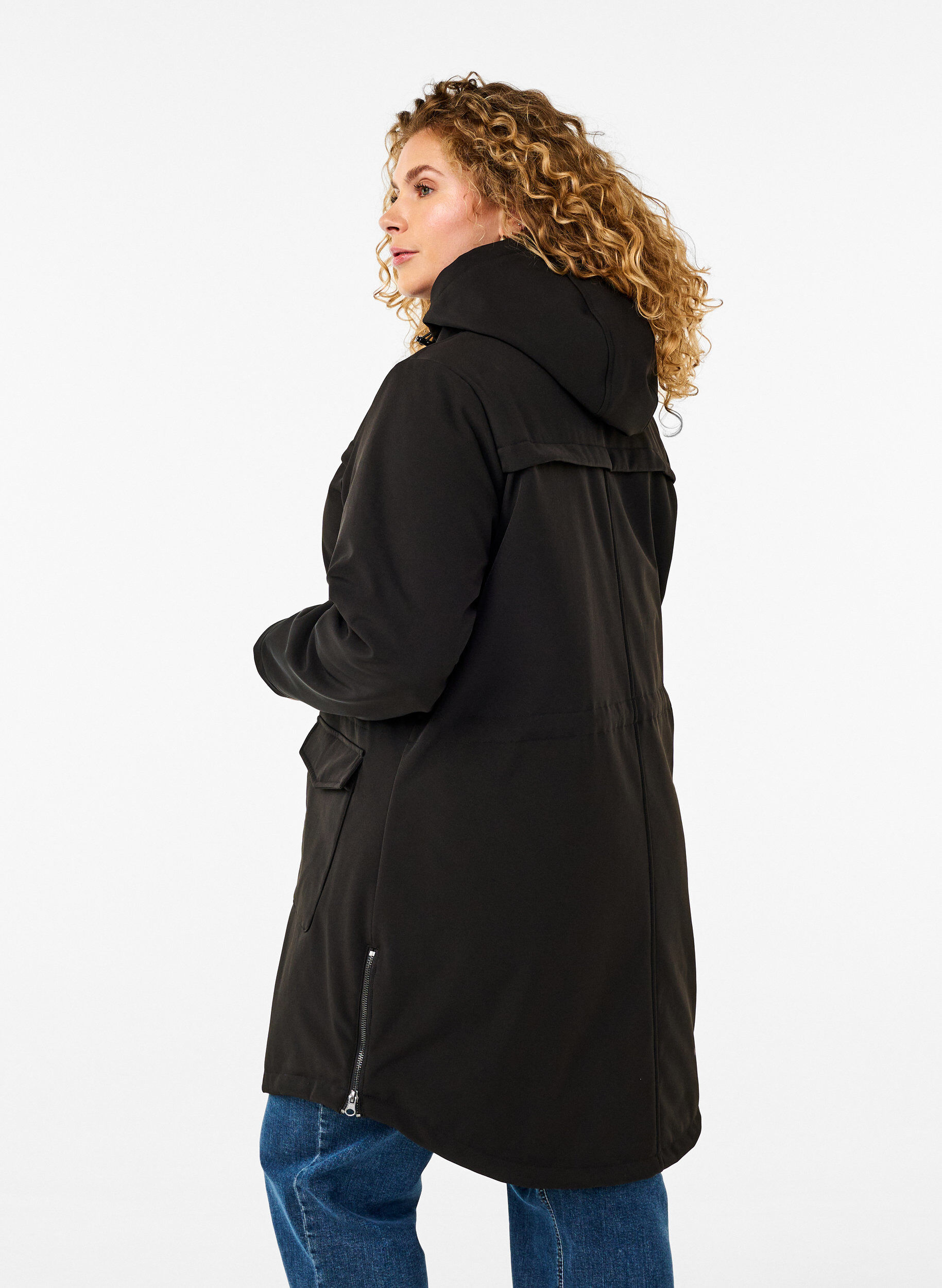 ZizziWaterafstotende softshell-jas met gewatteerde voering, Zwart, Model image number 2