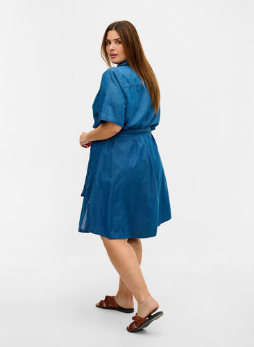 Katoenen denim jurk met tailleriem, Medium Blue, Model image number 1