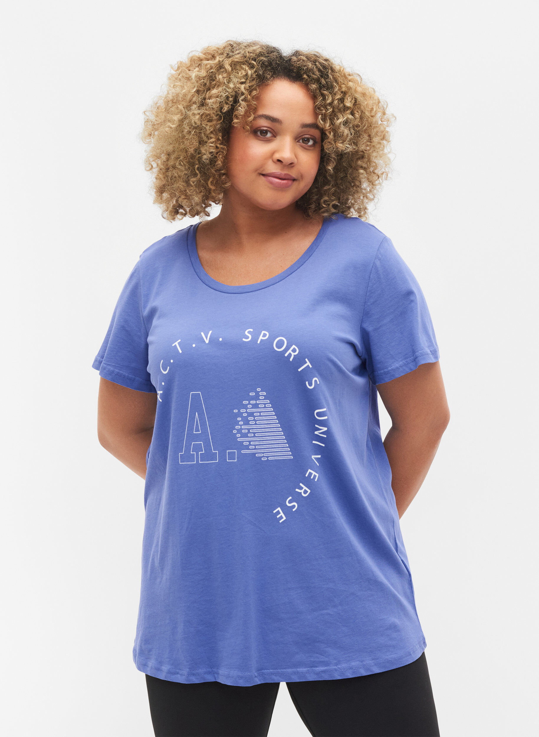 Zizzi Trainingsshirt met print, Very Peri A.C.T.V, Model image number 0