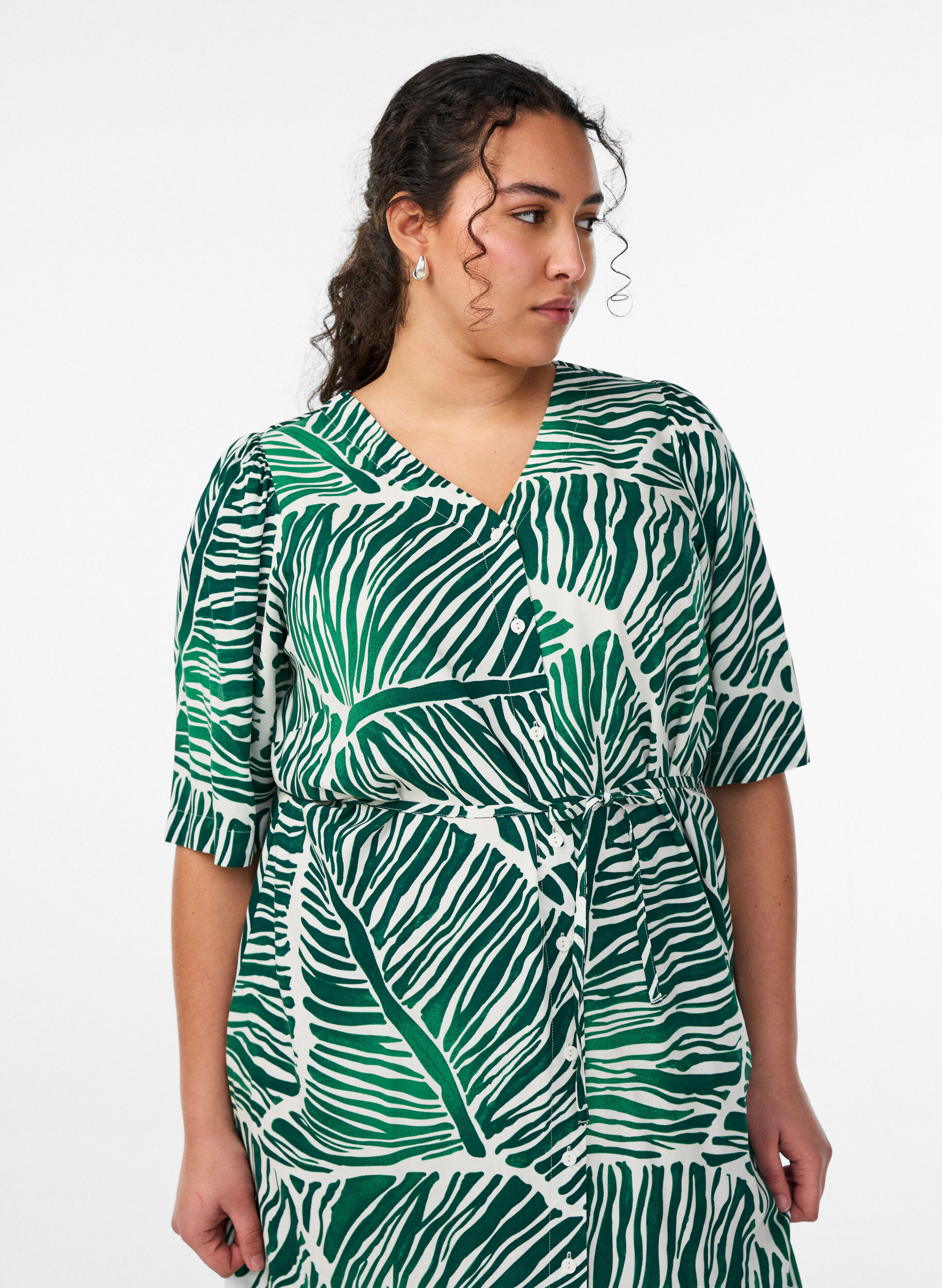 Zizzi Midijurk met print en strikceintuur, Groen, Model image number 2