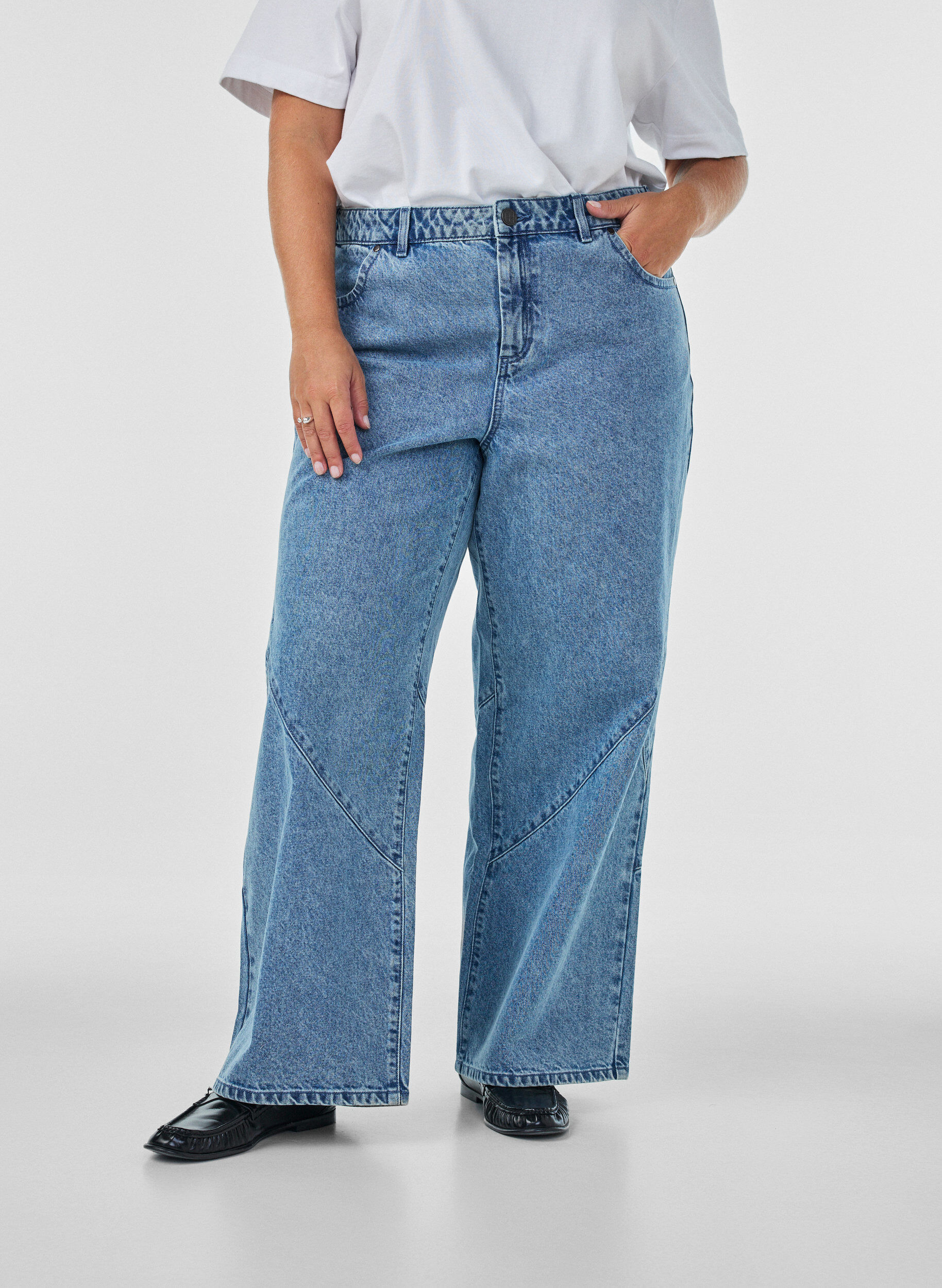 ZizziWide fit jeans met naaddetails, Blauw, Model image number 2