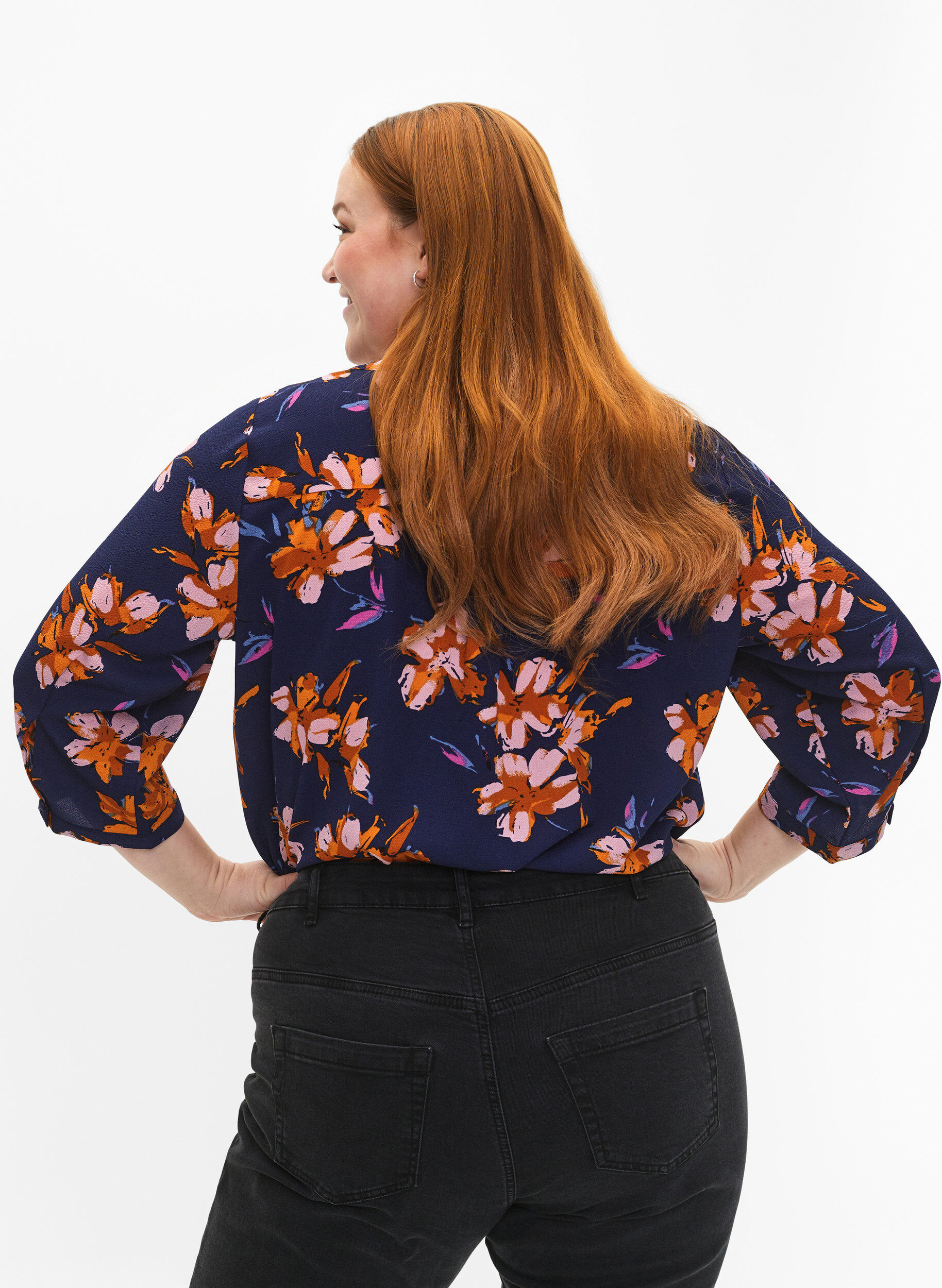 Zizzi Gebloemde blouse met 3/4 mouwen, Peacoat Flower AOP, Model image number 1