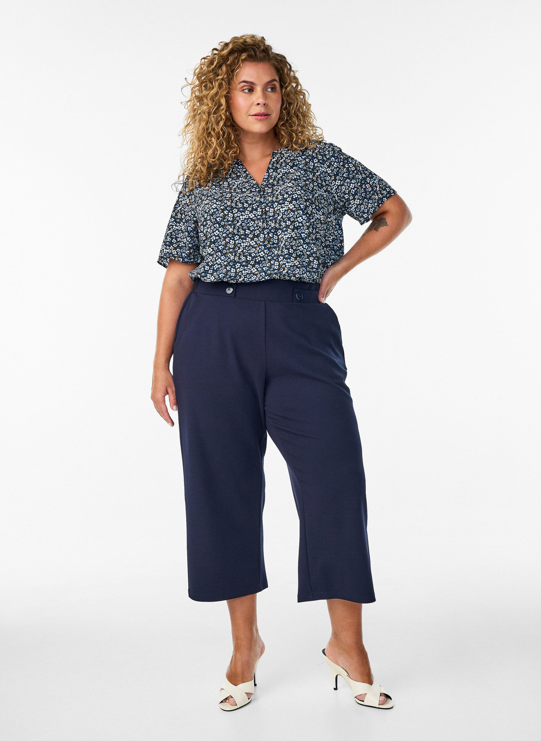 7/8 broek met losse pasvorm, Blauw, Model