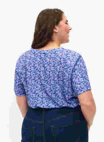 FLASH - Bedrukt t-shirt met v-hals, Blue Rose Ditsy, Model image number 1