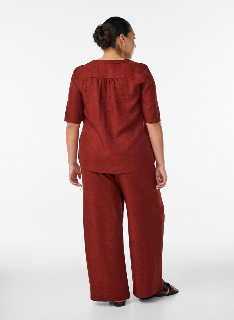 Losse broek met elastische tailleband en zakken, Rood, Model image number 1