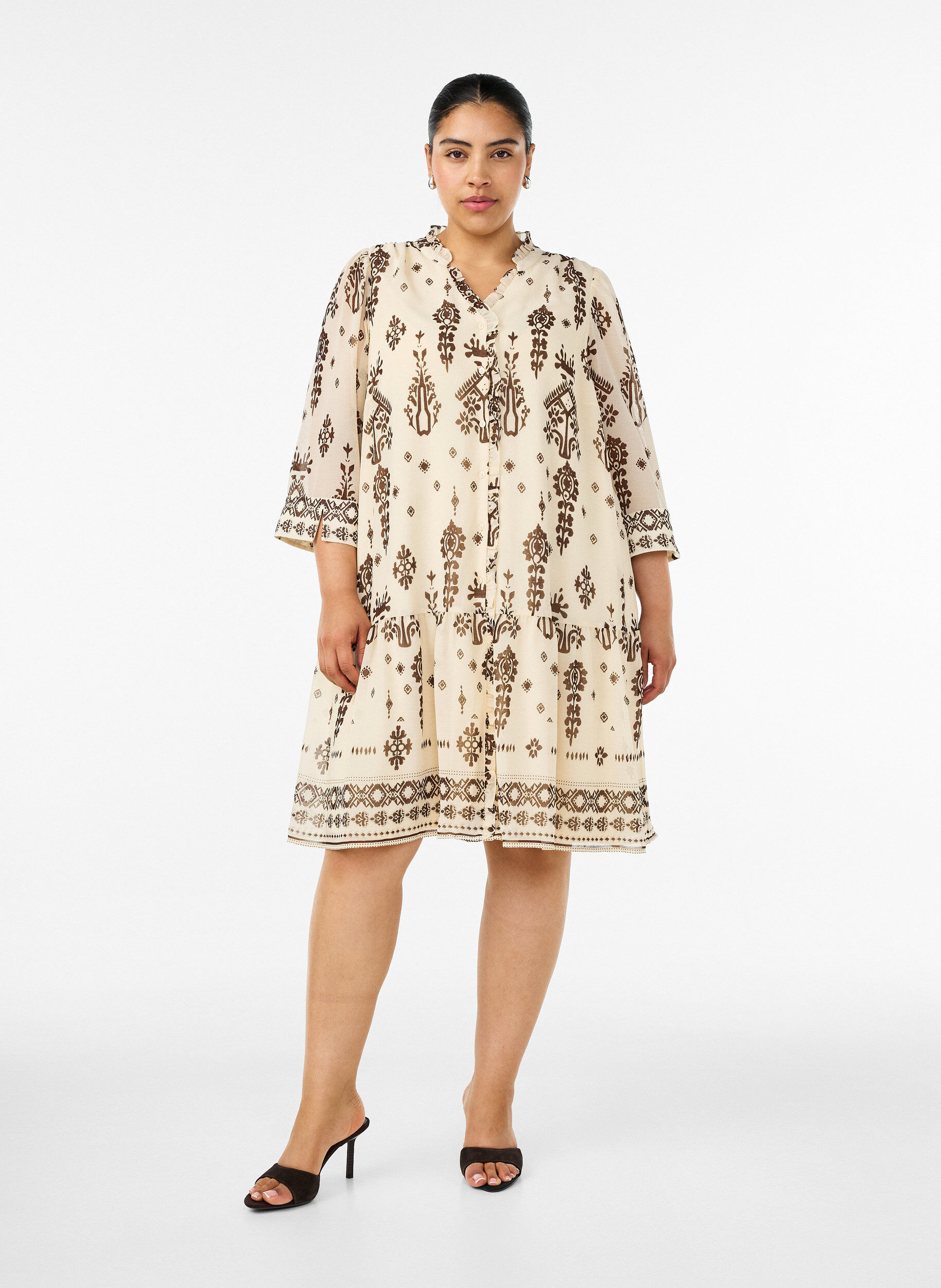 ZizziJurk met ornamentprint en ruchekraag, Beige, Model image number 1