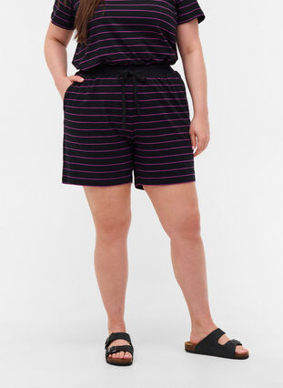 Losse katoenen shorts met strepen, Black w. Purple, Model image number 2