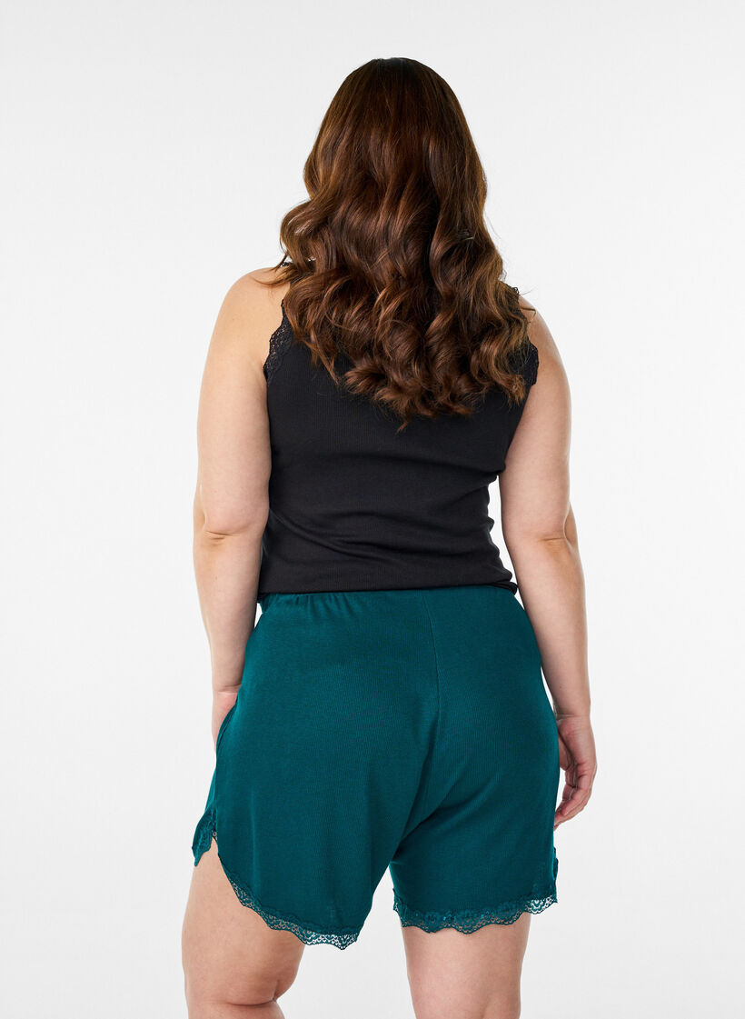Lichte nachtshorts met ribde structuur en kanten afwerking, Groen, Model image number 2