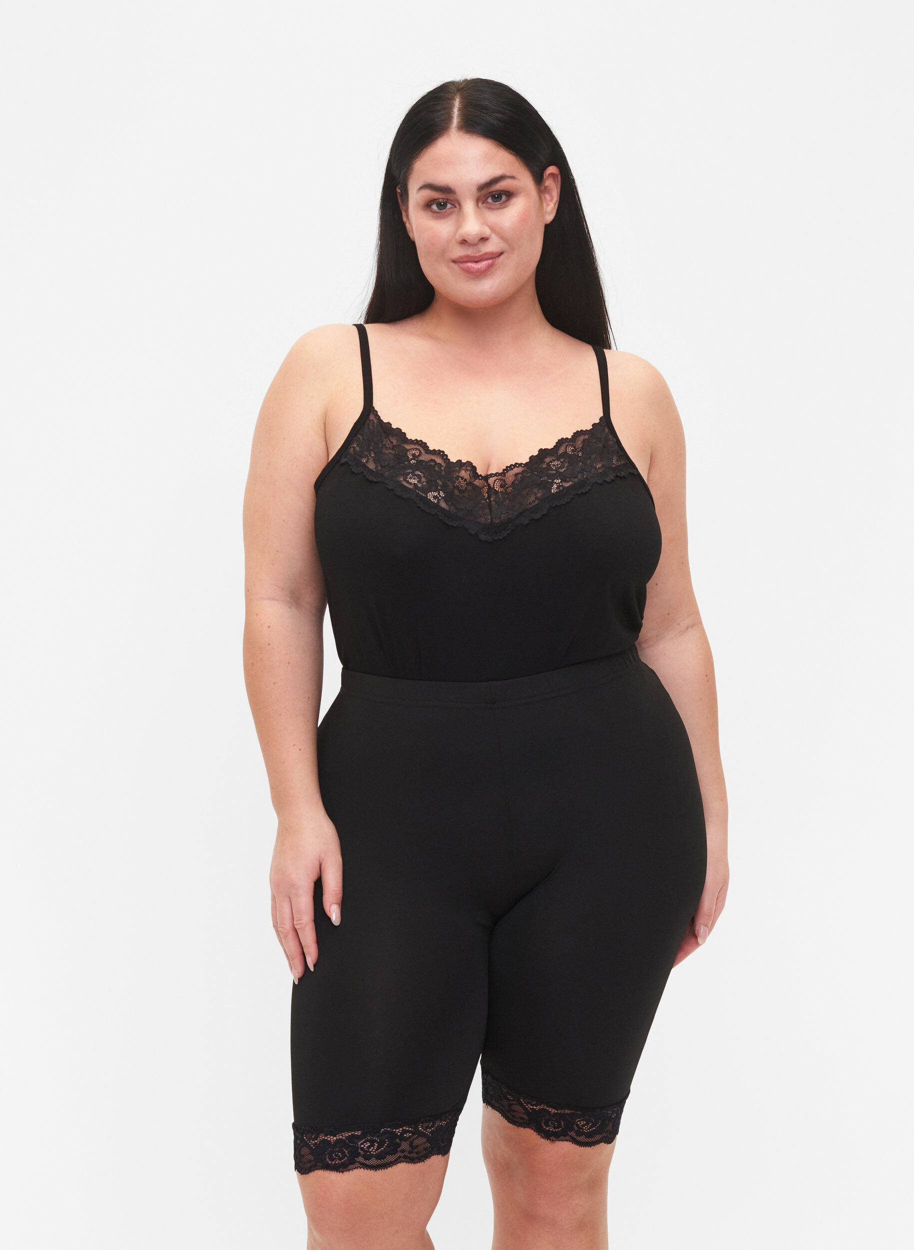 Zizzi 2-pack biker shorts met kanten randje, Black / Black, Model image number 0