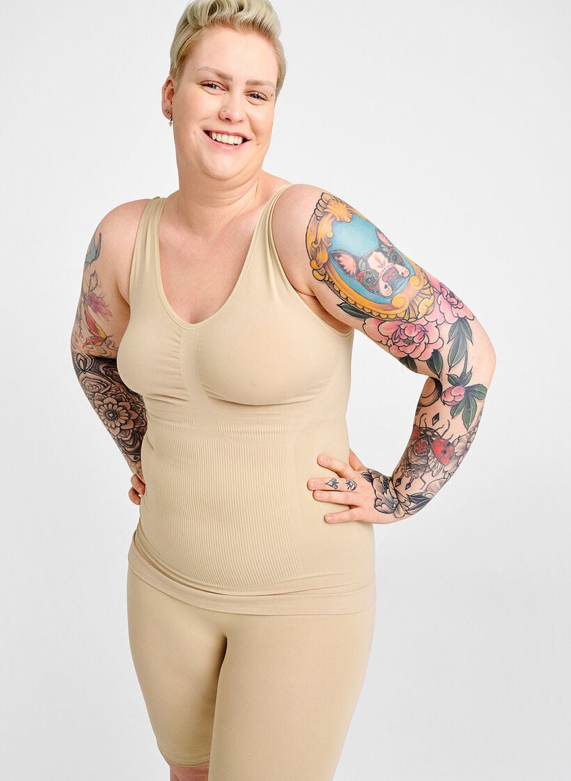 Shapewear top met brede bandjes, Beige, Image image number 0