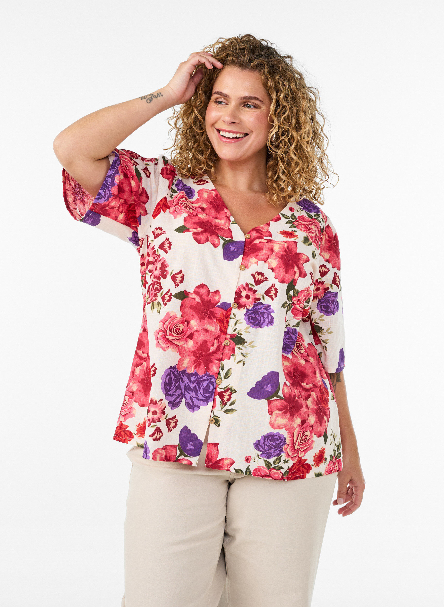 ZizziKatoenen shirt met korte mouwen en een V-hals, Rood, Model image number 0