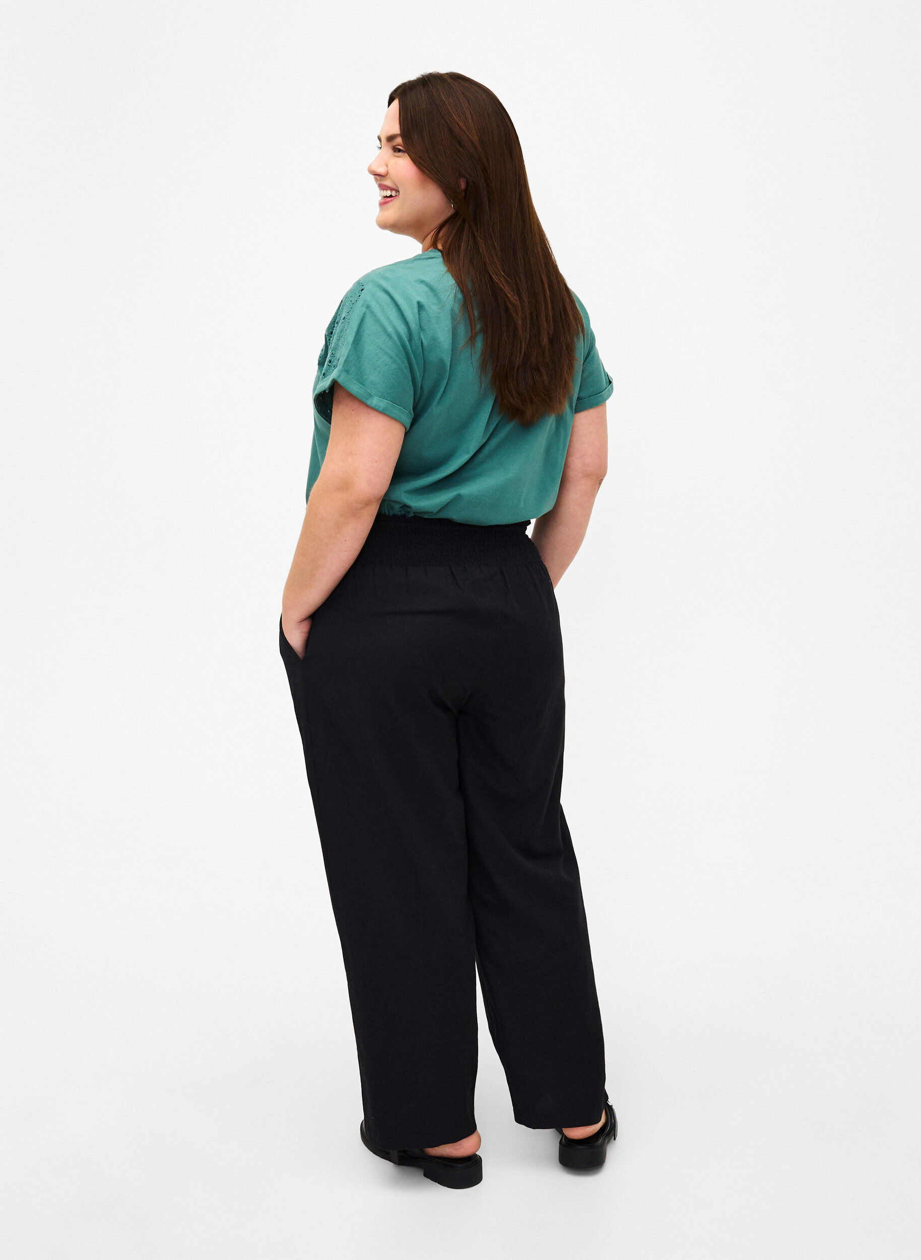 Zizzi Smock broek met linnen, Zwart, Model image number 1