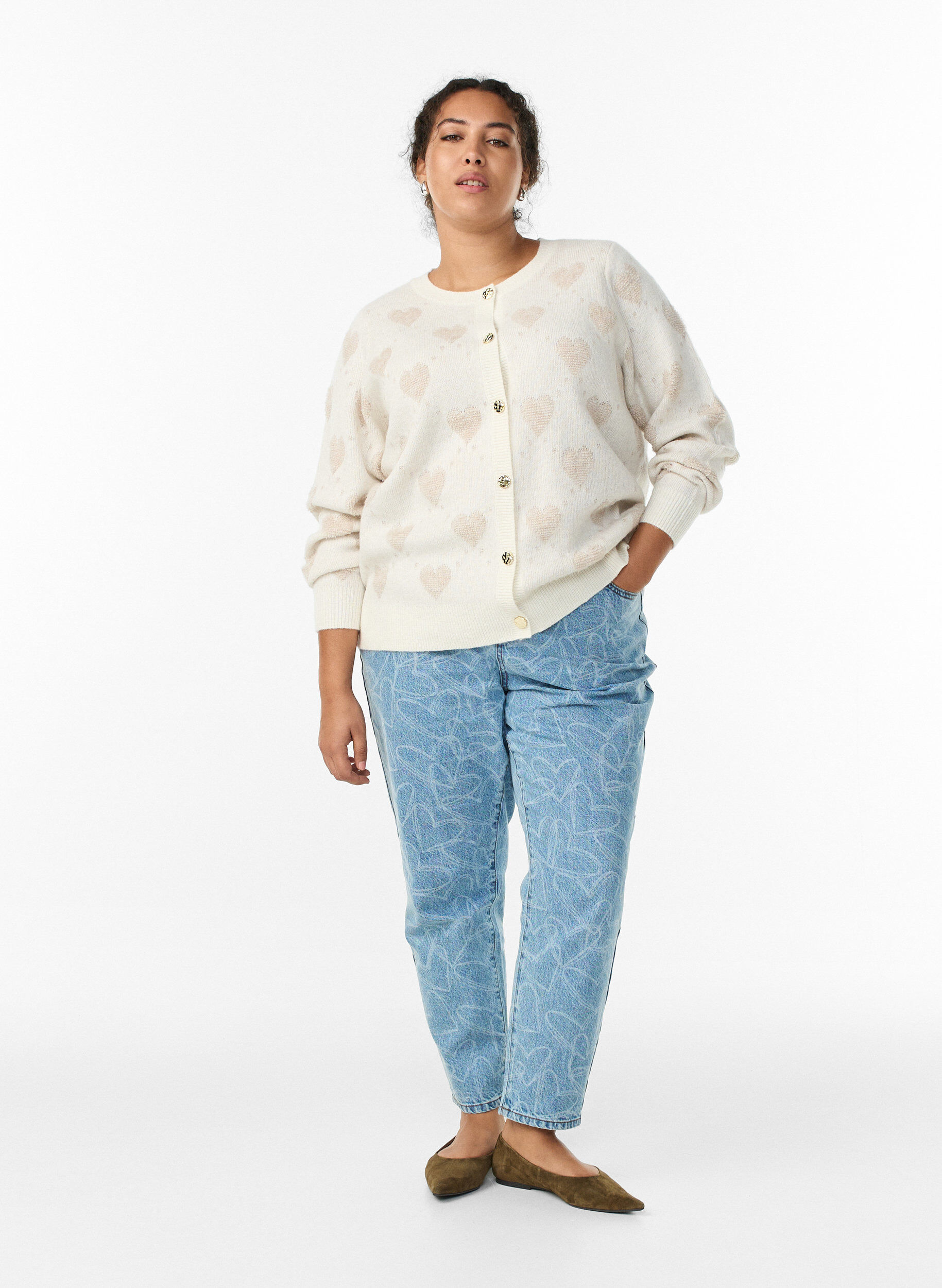 Zizzi Vest met hartjes en gouden knopen, Beige, Model image number 1