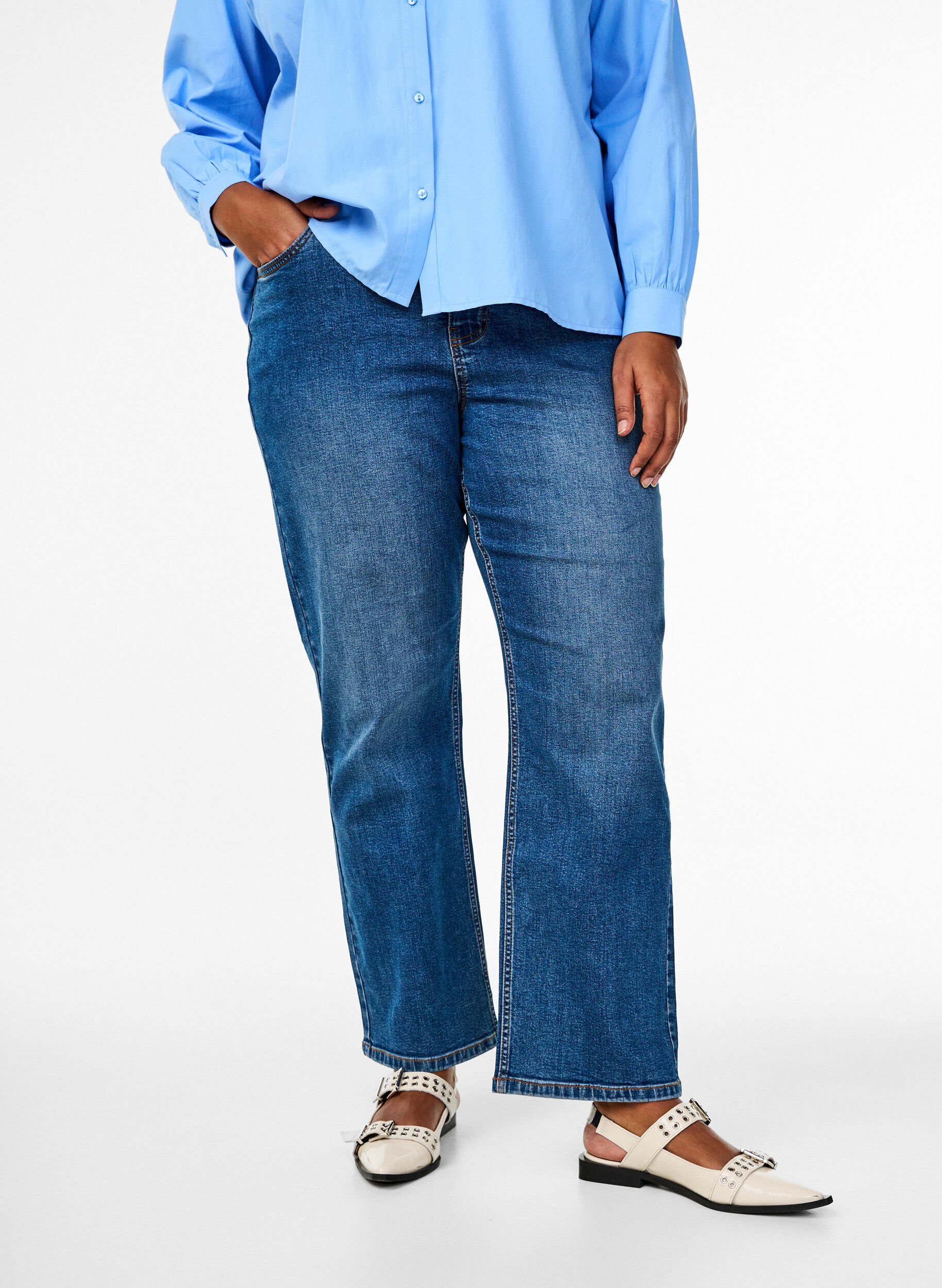 Zizzi High-waisted Gemma jeans met een regular fit, Blauw, Model image number 2