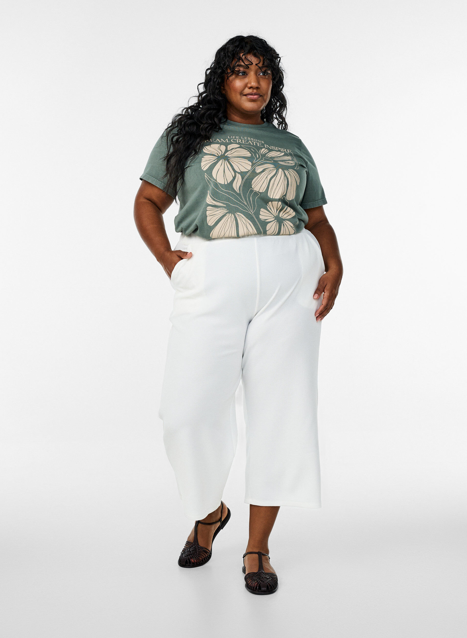 Zizzi T-shirt met tekst en bloemenprint van biologisch katoen, Groen, Model image number 1