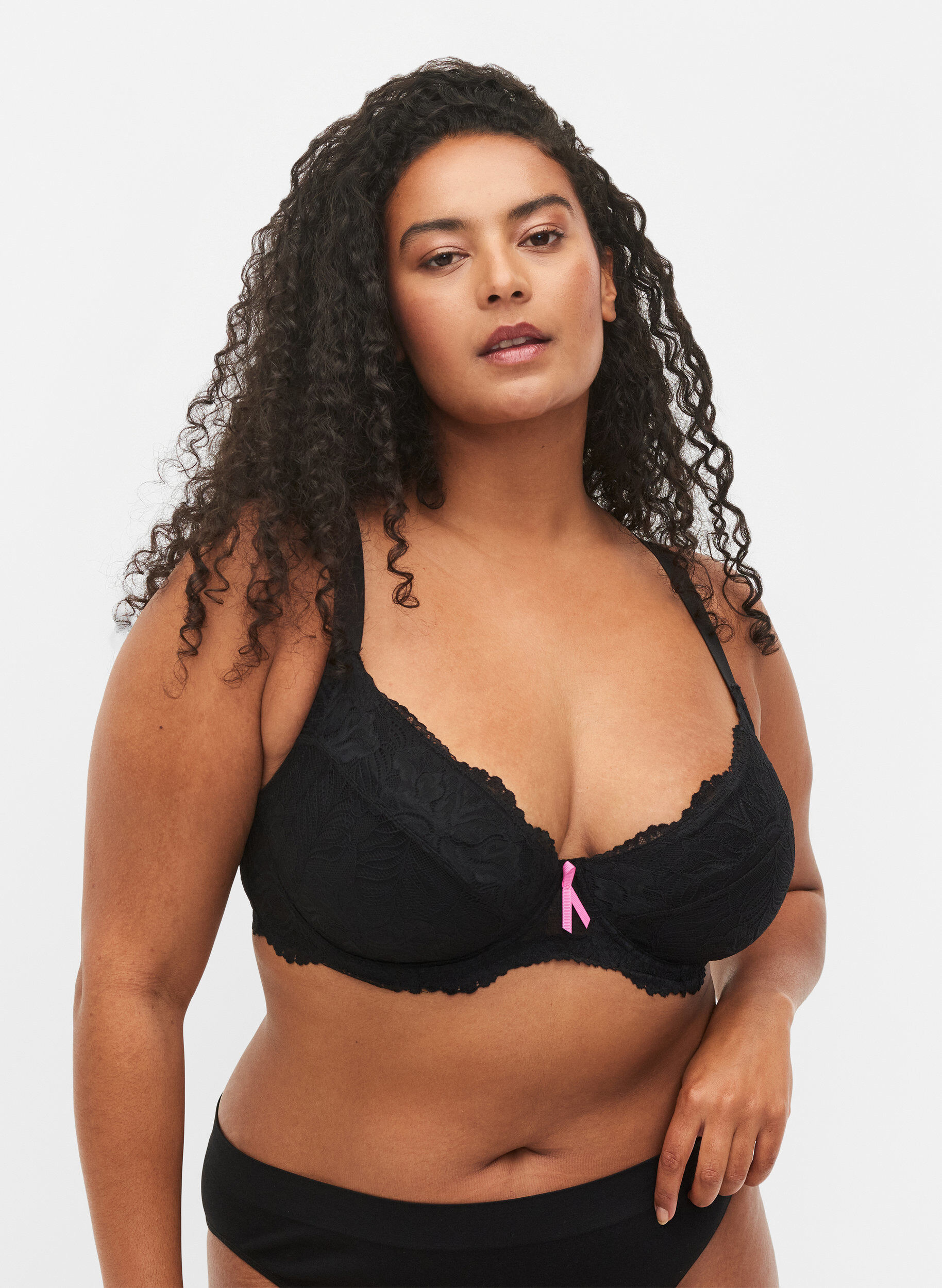Zizzi Support the breasts - beugelbeha met zakjes voor padding, Black, Model image number 0