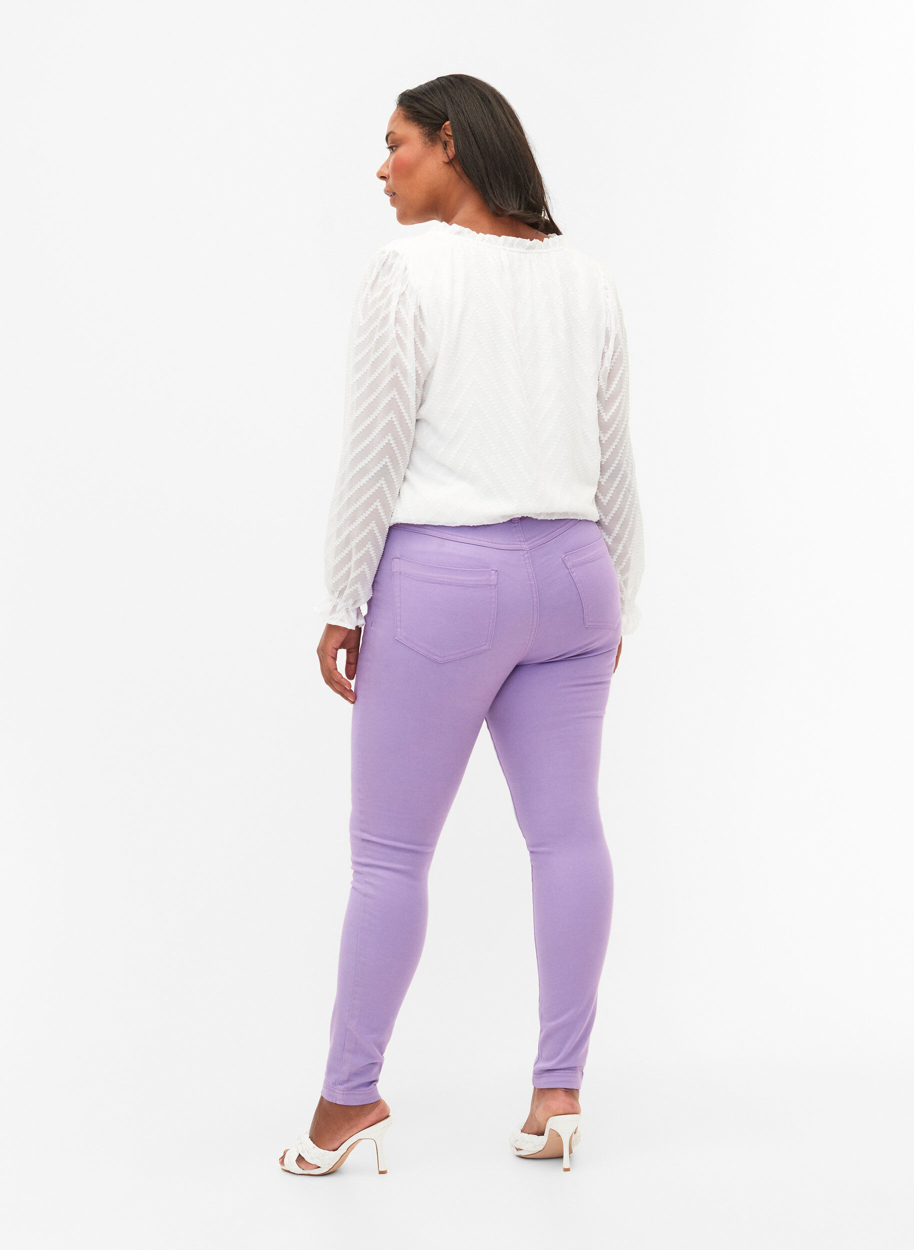 Zizzi Amy jeans met hoge taille en super slanke pasvorm, Chalk Violet, Model image number 1