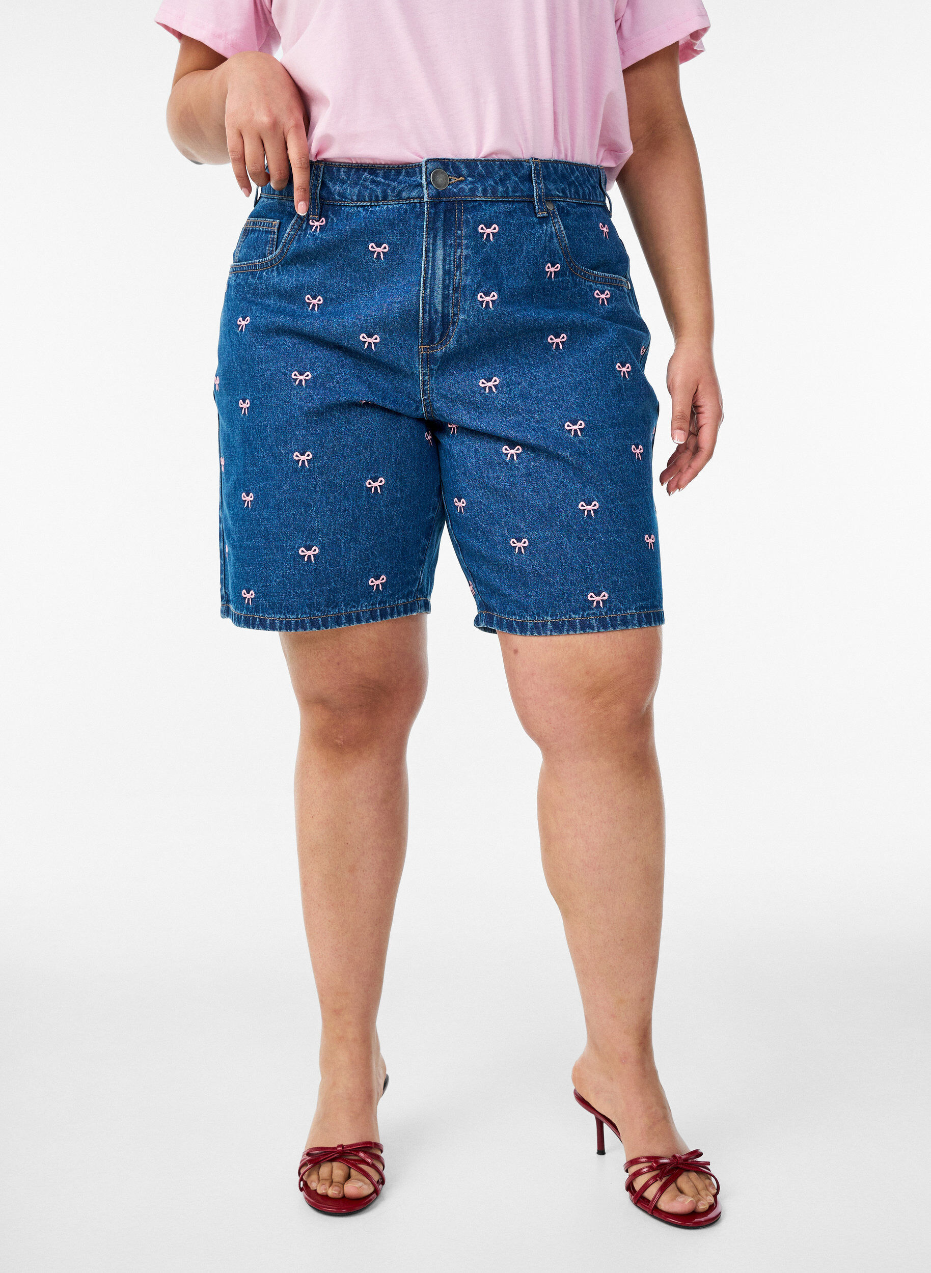 ZizziGeborduurde denim shorts, Blauw, Model image number 3