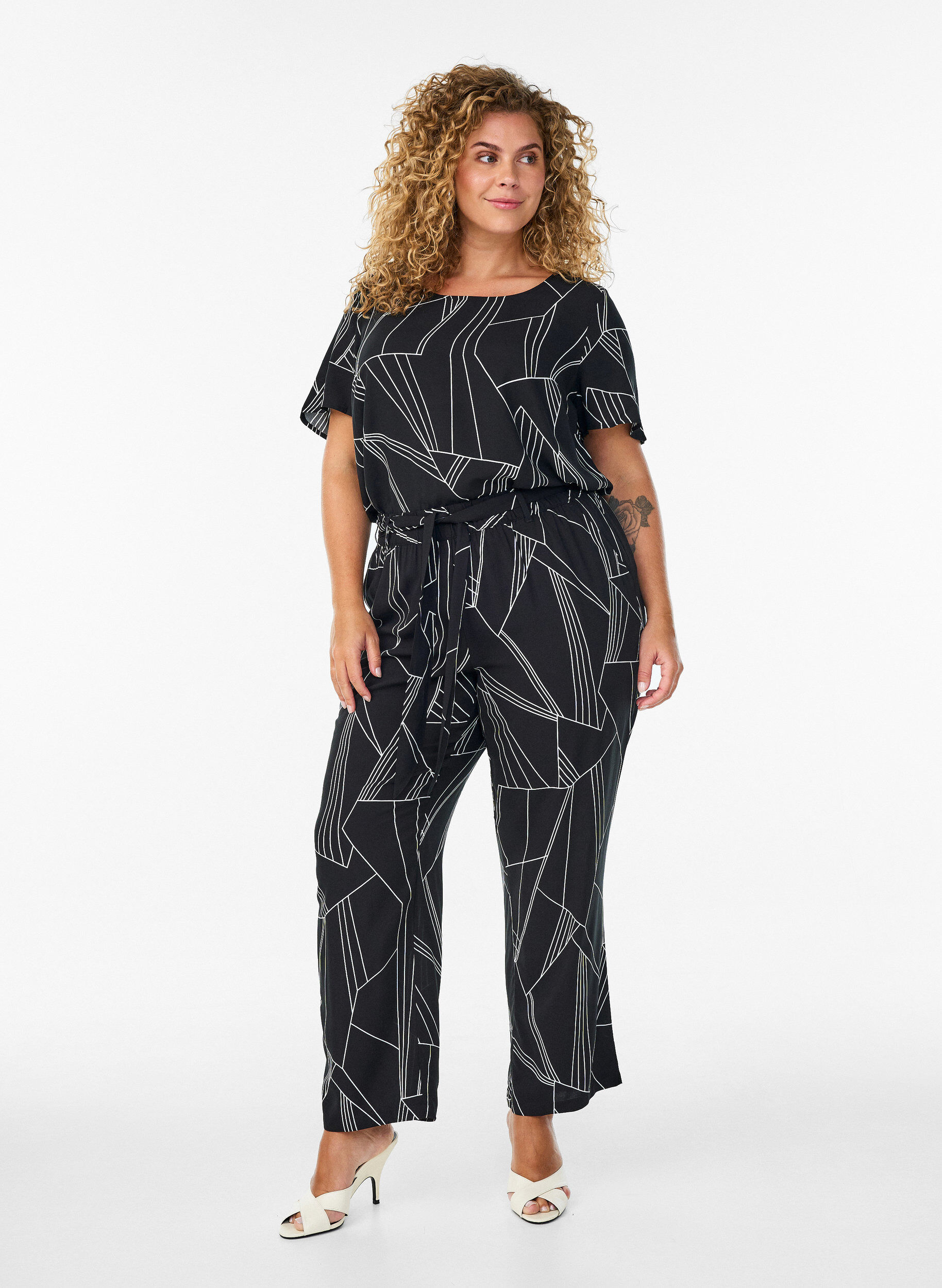 ZizziViscose blouse met korte mouwen en print, Zwart, Model image number 1