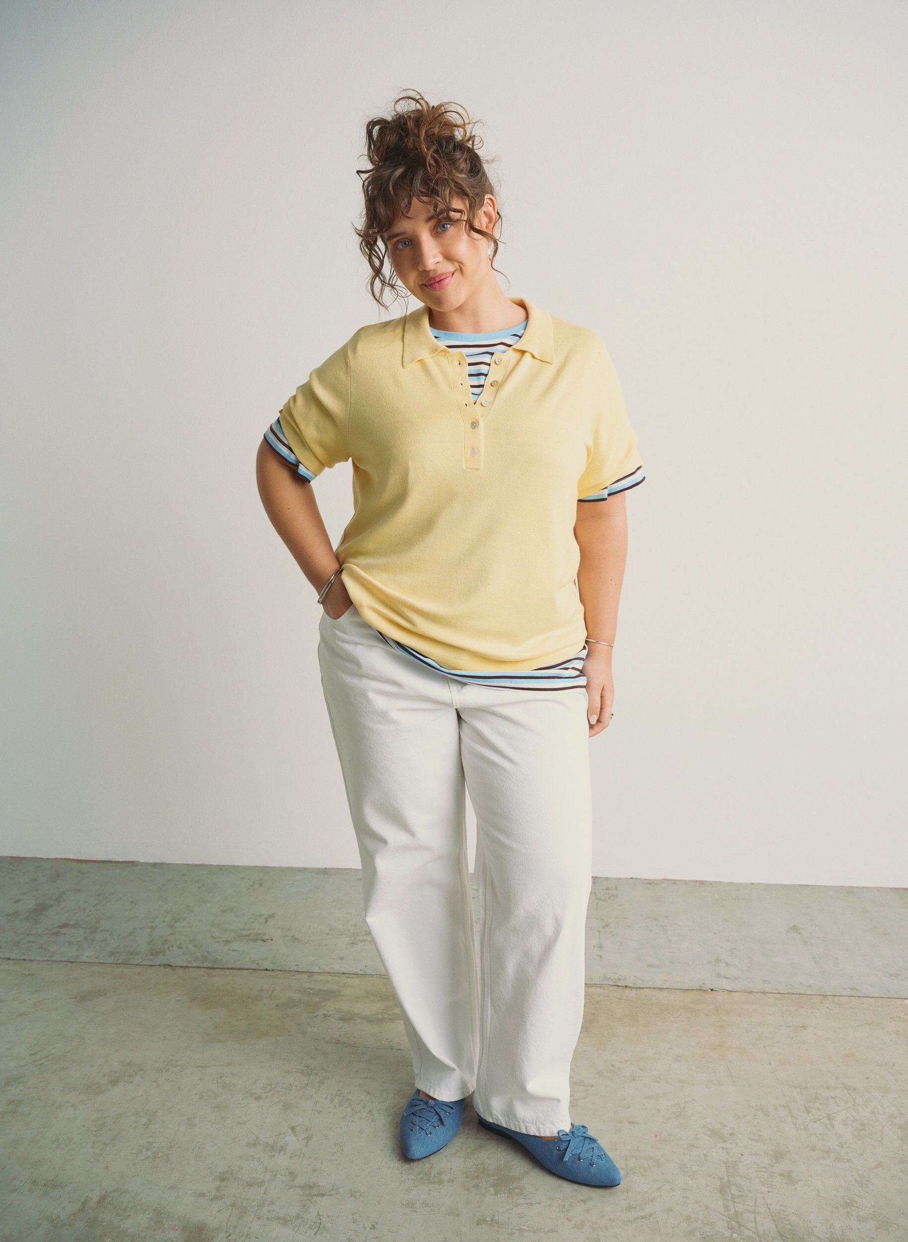 Zizzi Straight-fit jeans met een strikceintuur, Wit, Image image number 0