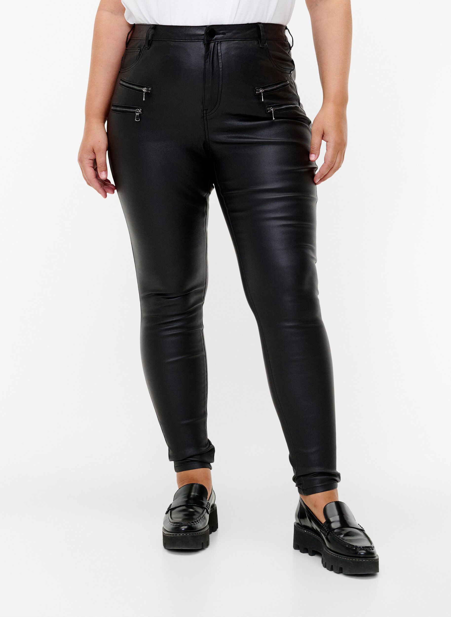 Zizzi Gecoate Amy jeans met ritsdetail, Zwart, Model image number 2