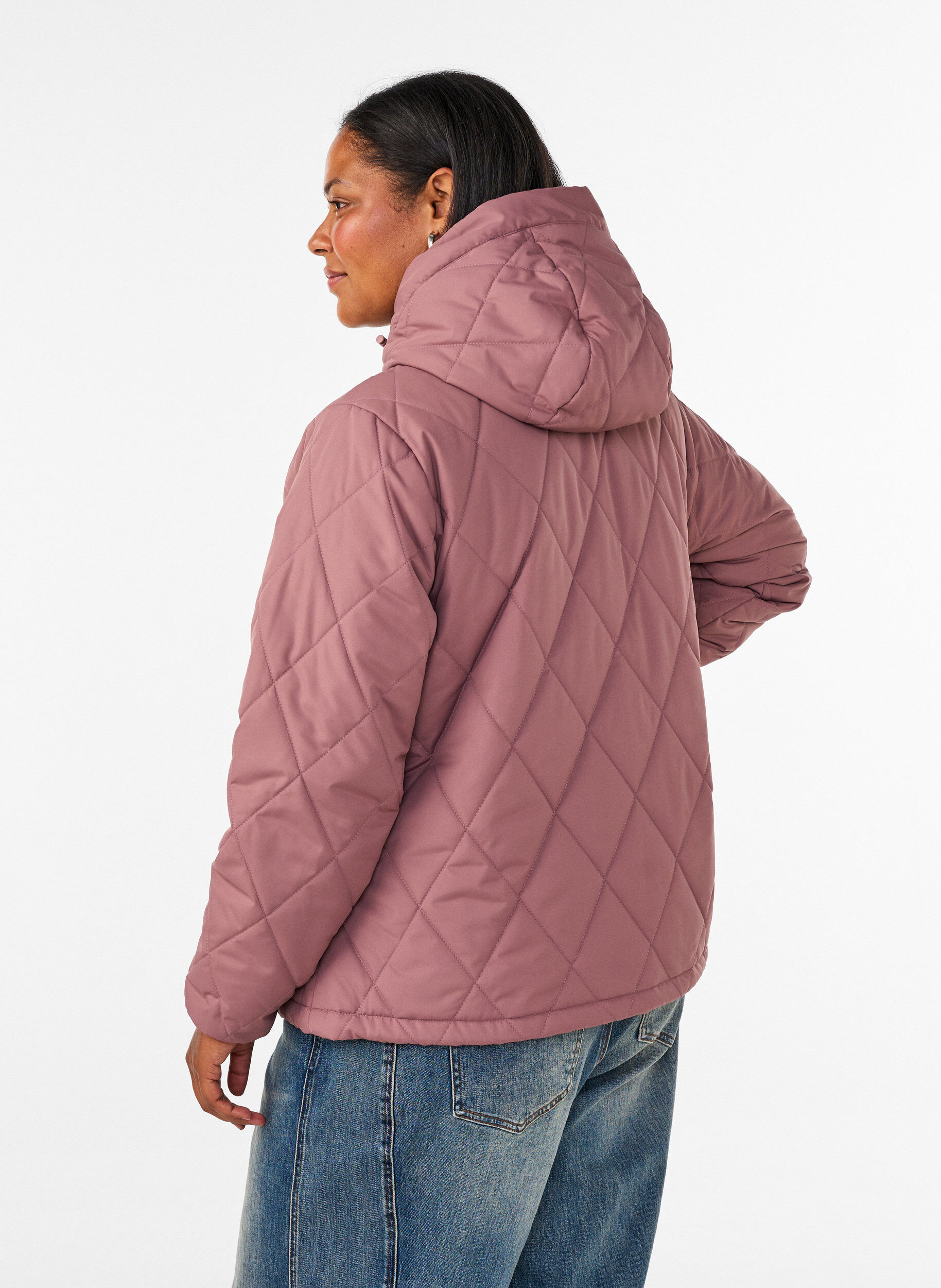 ZizziLicht gewatteerd jack met diamant-quilt, Roze, Model image number 2