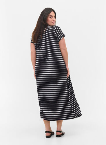 Gestreepte midi-jurk met korte mouwen, Black w. Stripe, Model image number 0