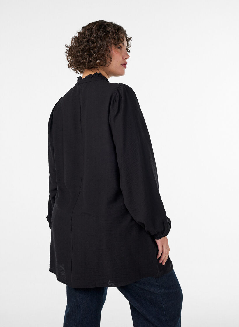 Viscose tuniek met ruches en knopen, Zwart, Model image number 2