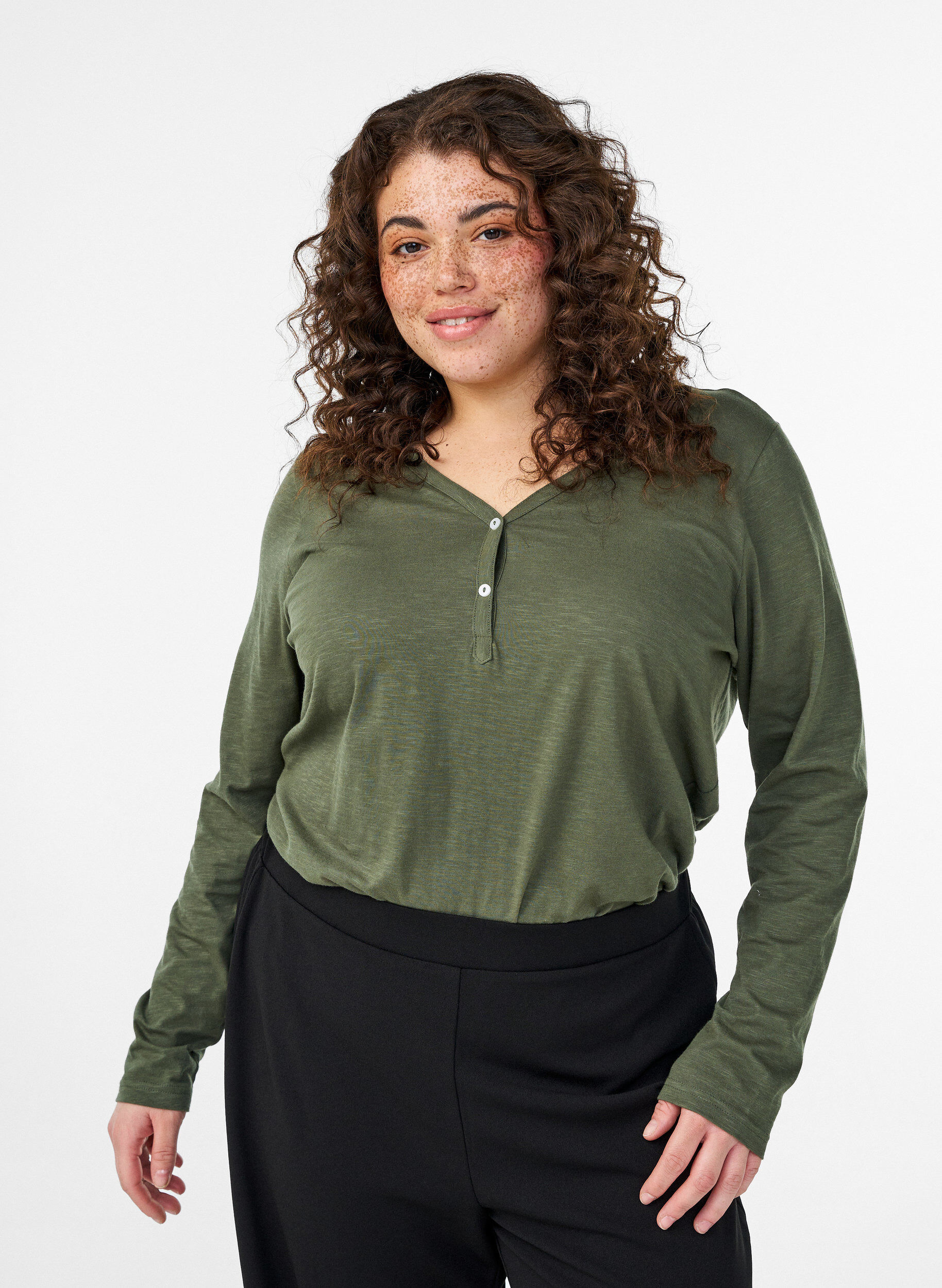 ZizziT-shirt met lange mouwen, V-hals en knopen, Groen, Model image number 0